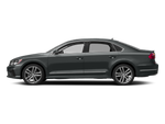 2017 Volkswagen Passat R-Line w/Comfort Pkg