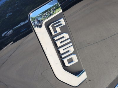 2022 Ford Super Duty F-250 SRW XLT