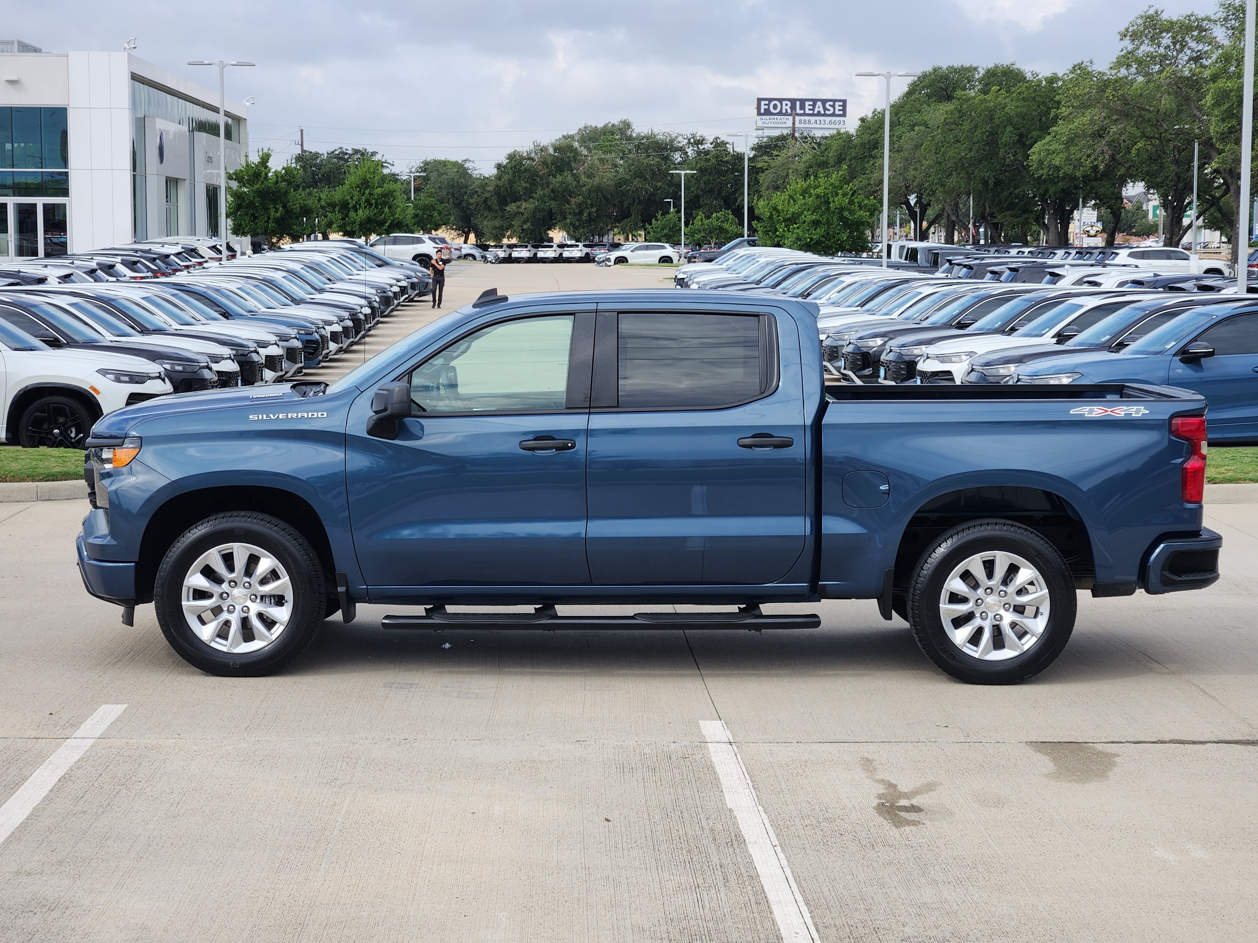 2024 Chevrolet Silverado 1500 Custom