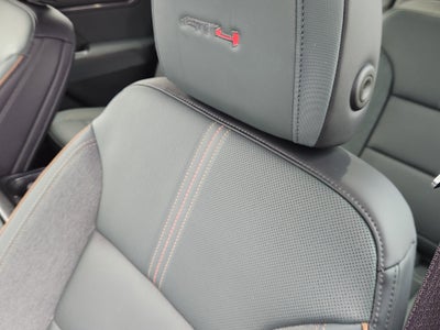 2025 GMC Acadia AWD AT4