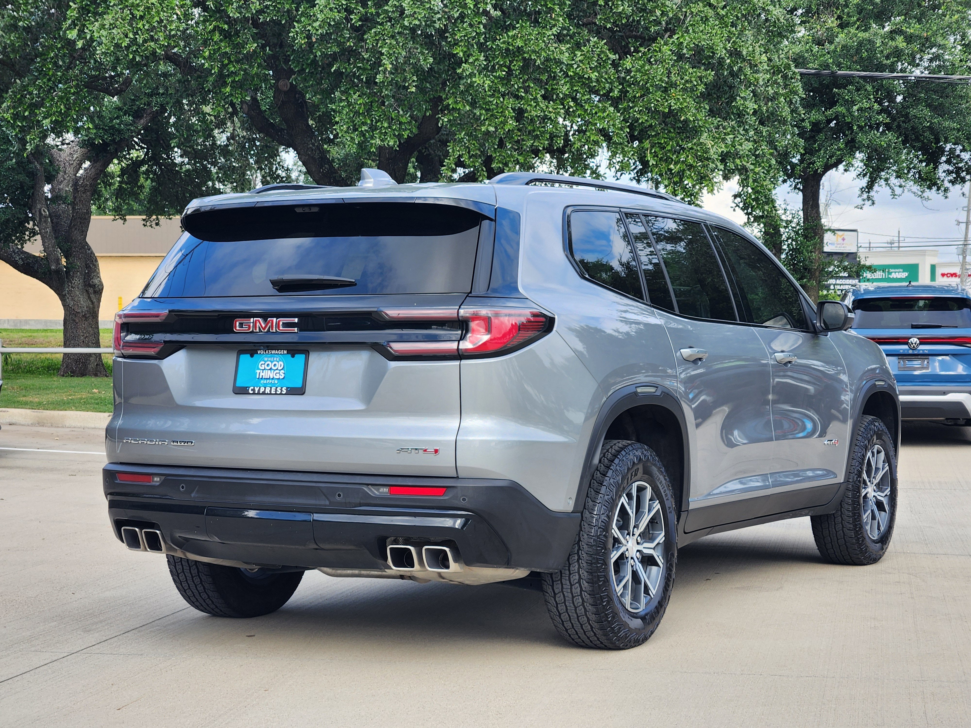2025 GMC Acadia AWD AT4