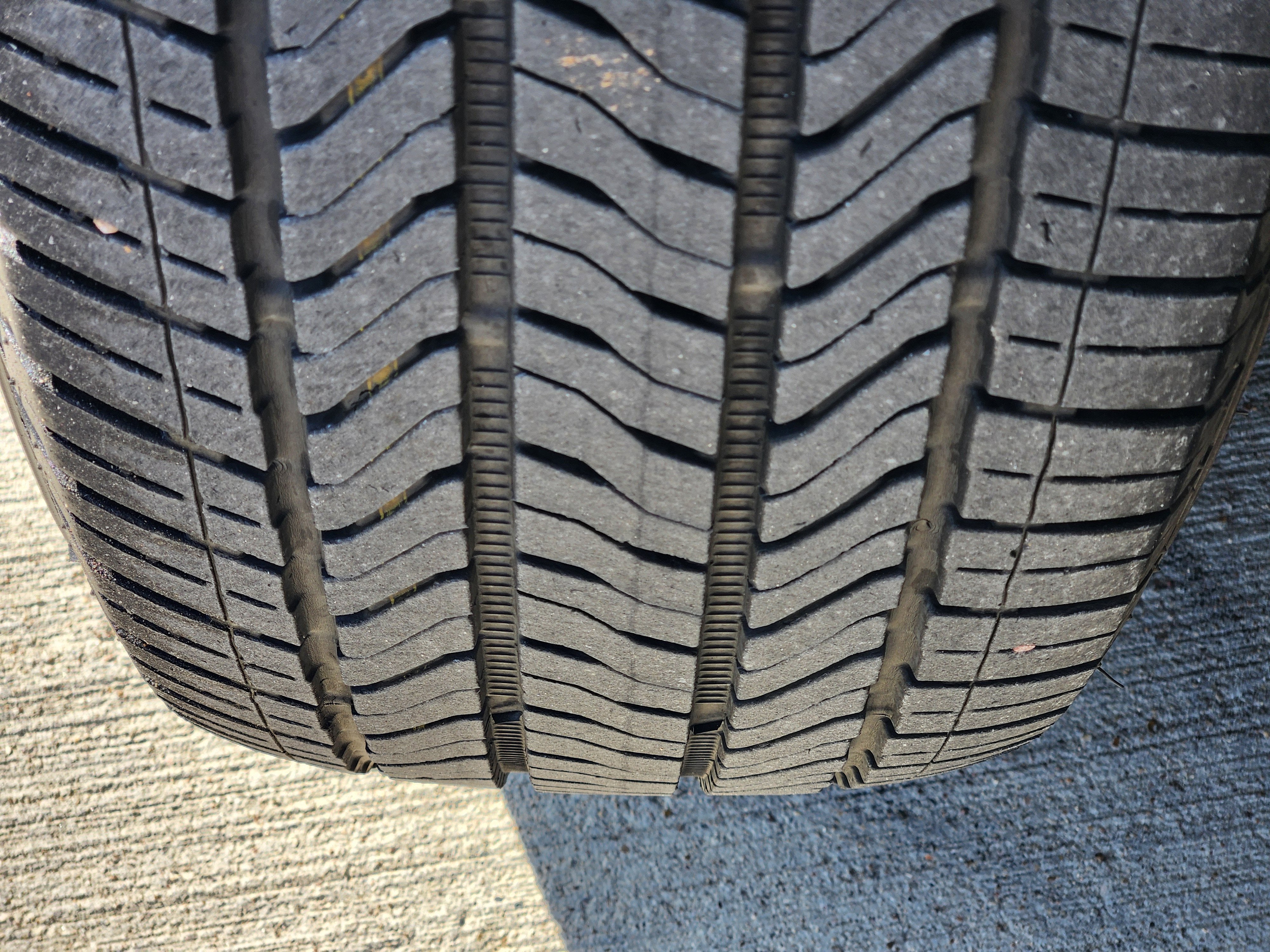 2024 Chevrolet Traverse FWD LS