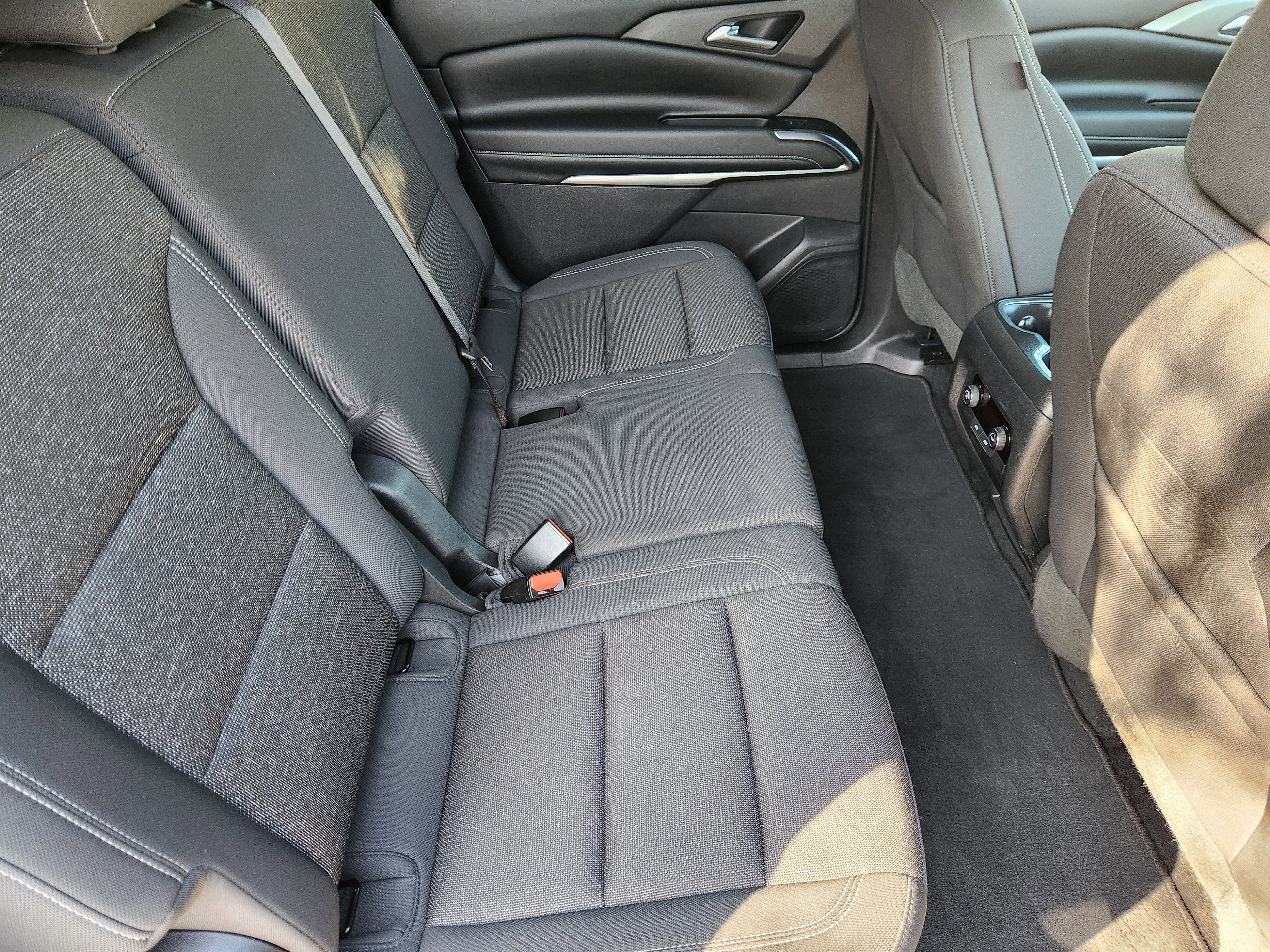 2024 Chevrolet Traverse FWD LS