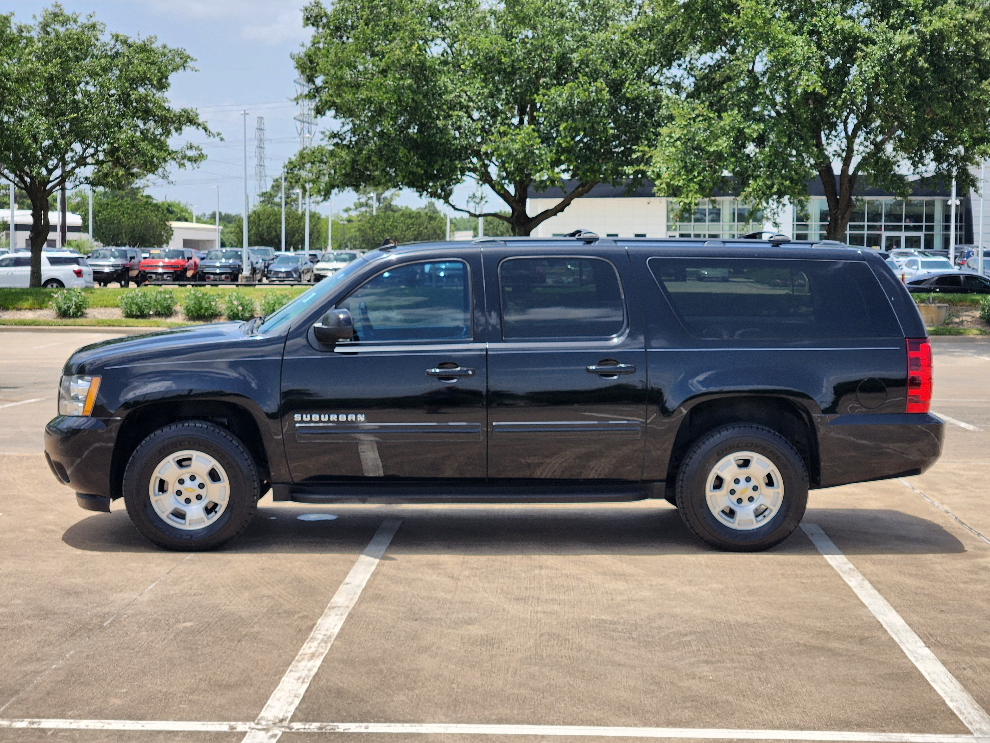 2011 Chevrolet Suburban LS