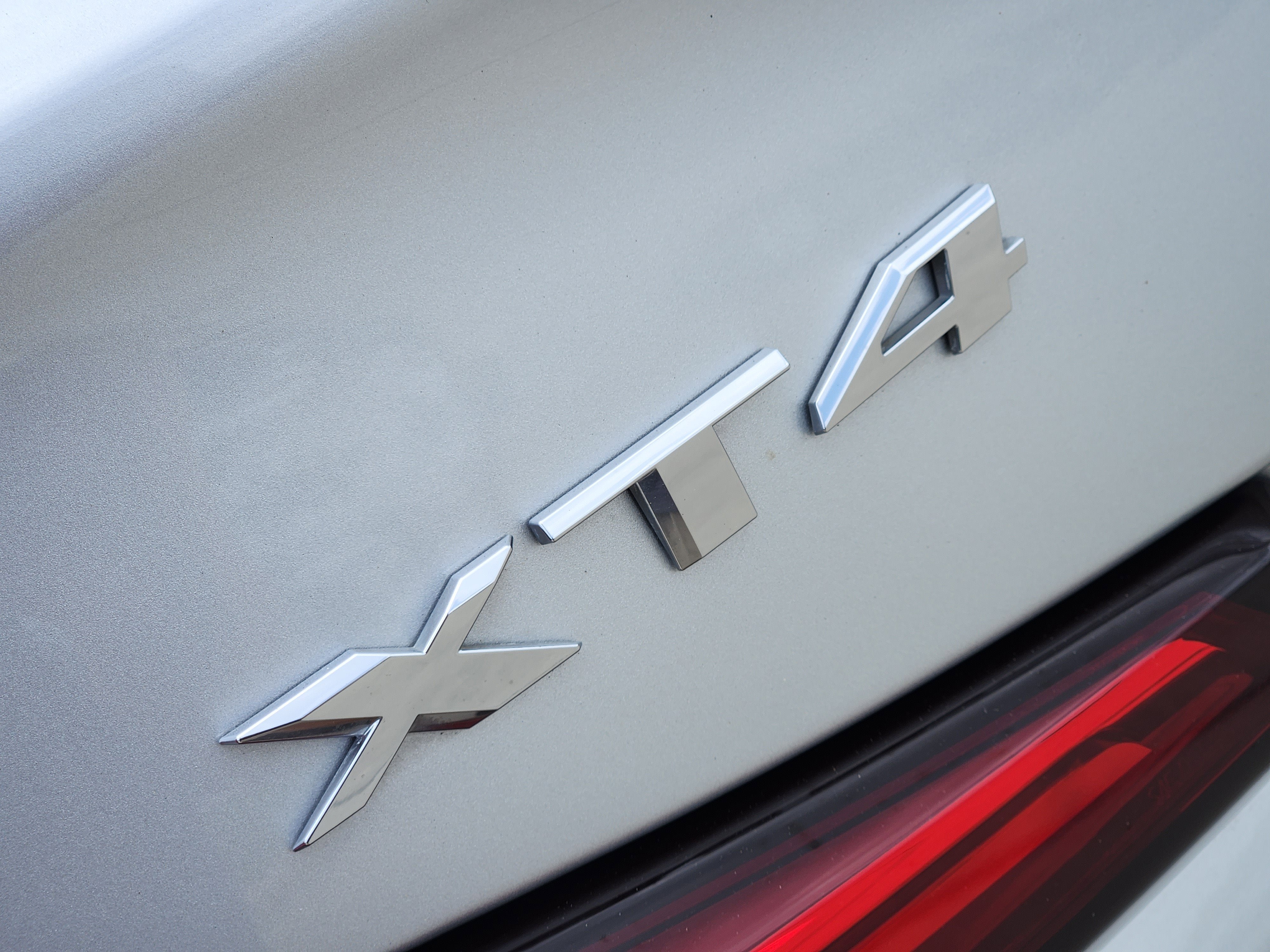2019 Cadillac XT4 FWD Premium Luxury