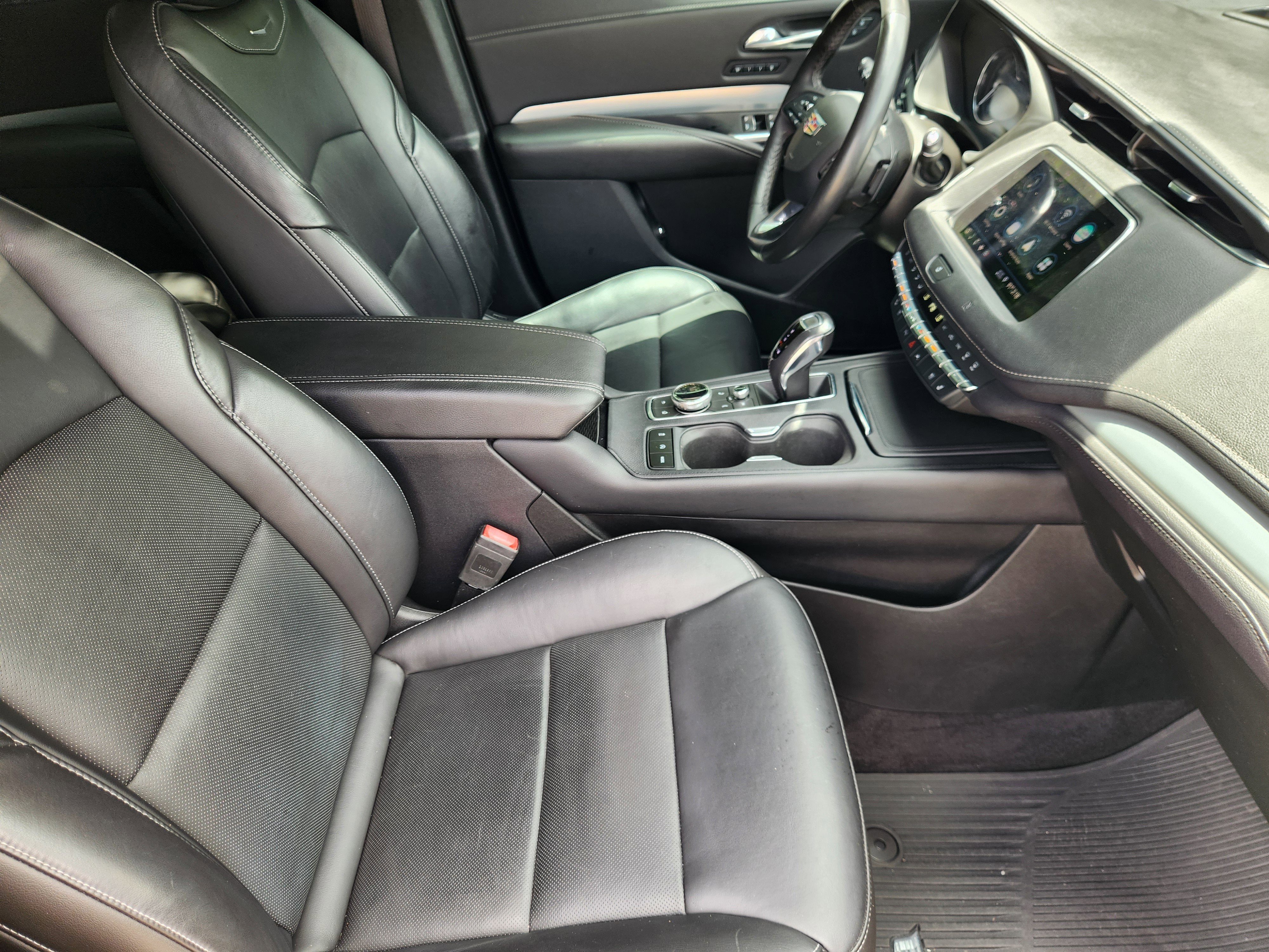 2019 Cadillac XT4 FWD Premium Luxury