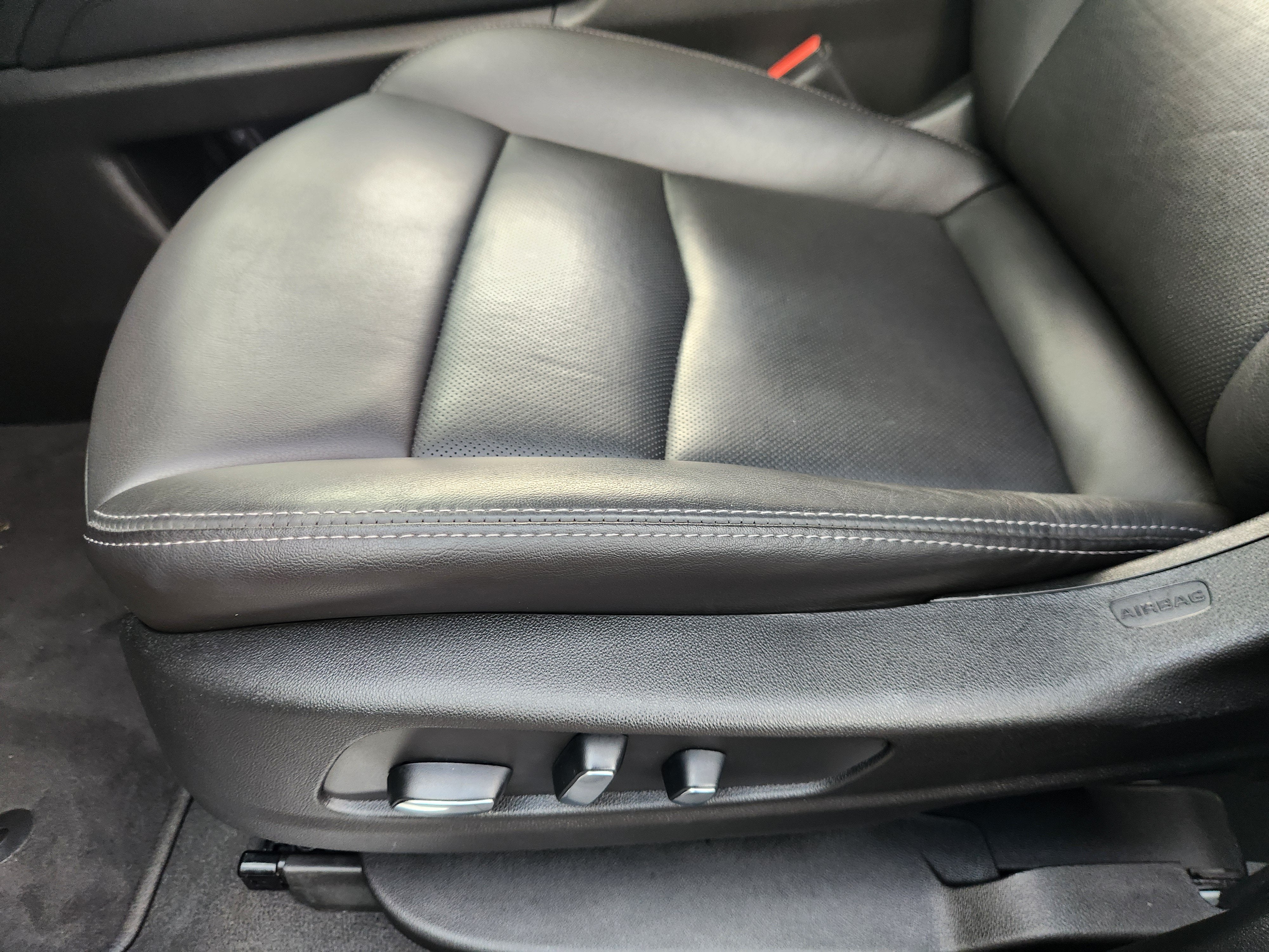 2025 Cadillac XT5 FWD Premium Luxury