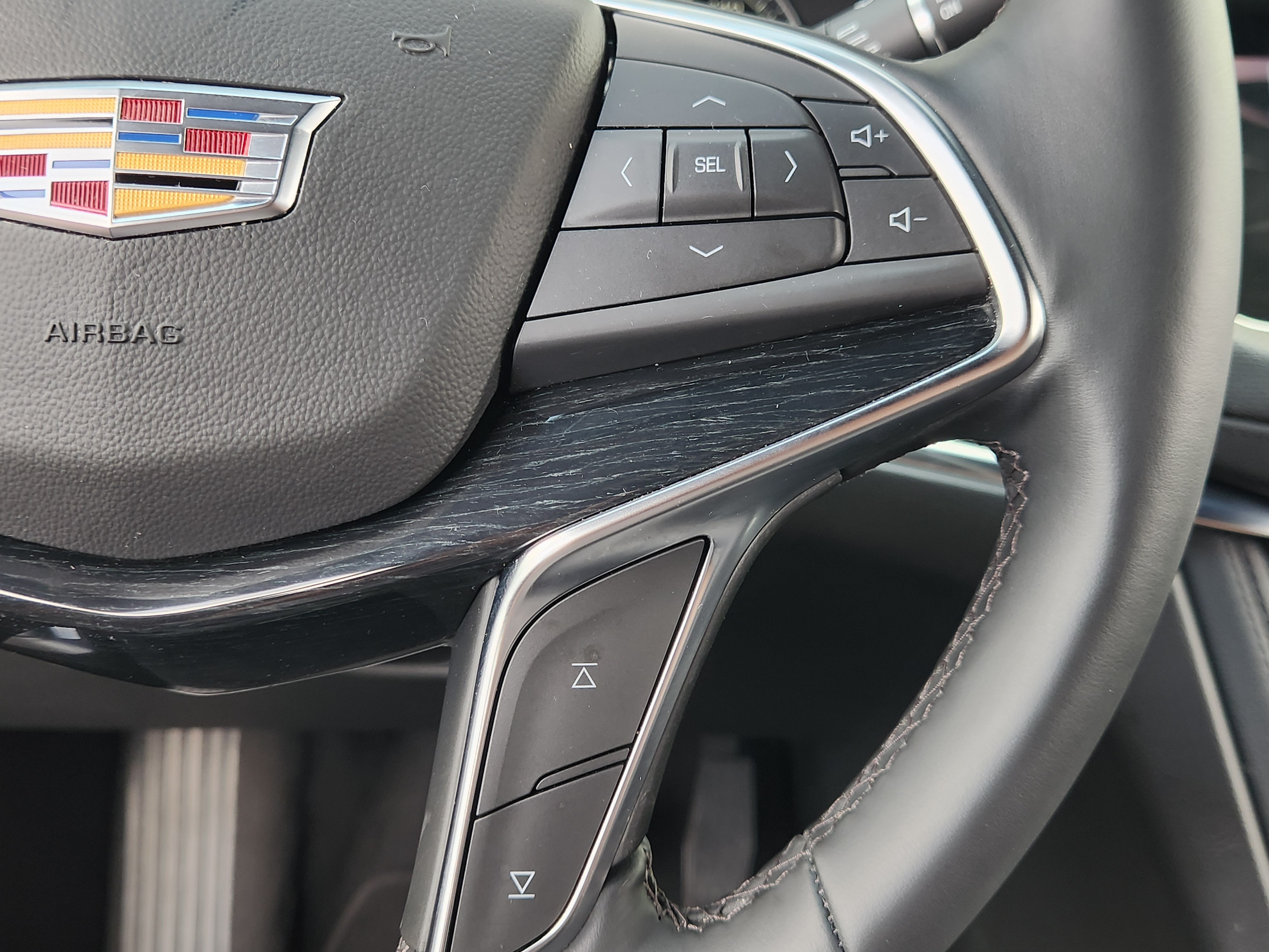 2025 Cadillac XT5 FWD Premium Luxury