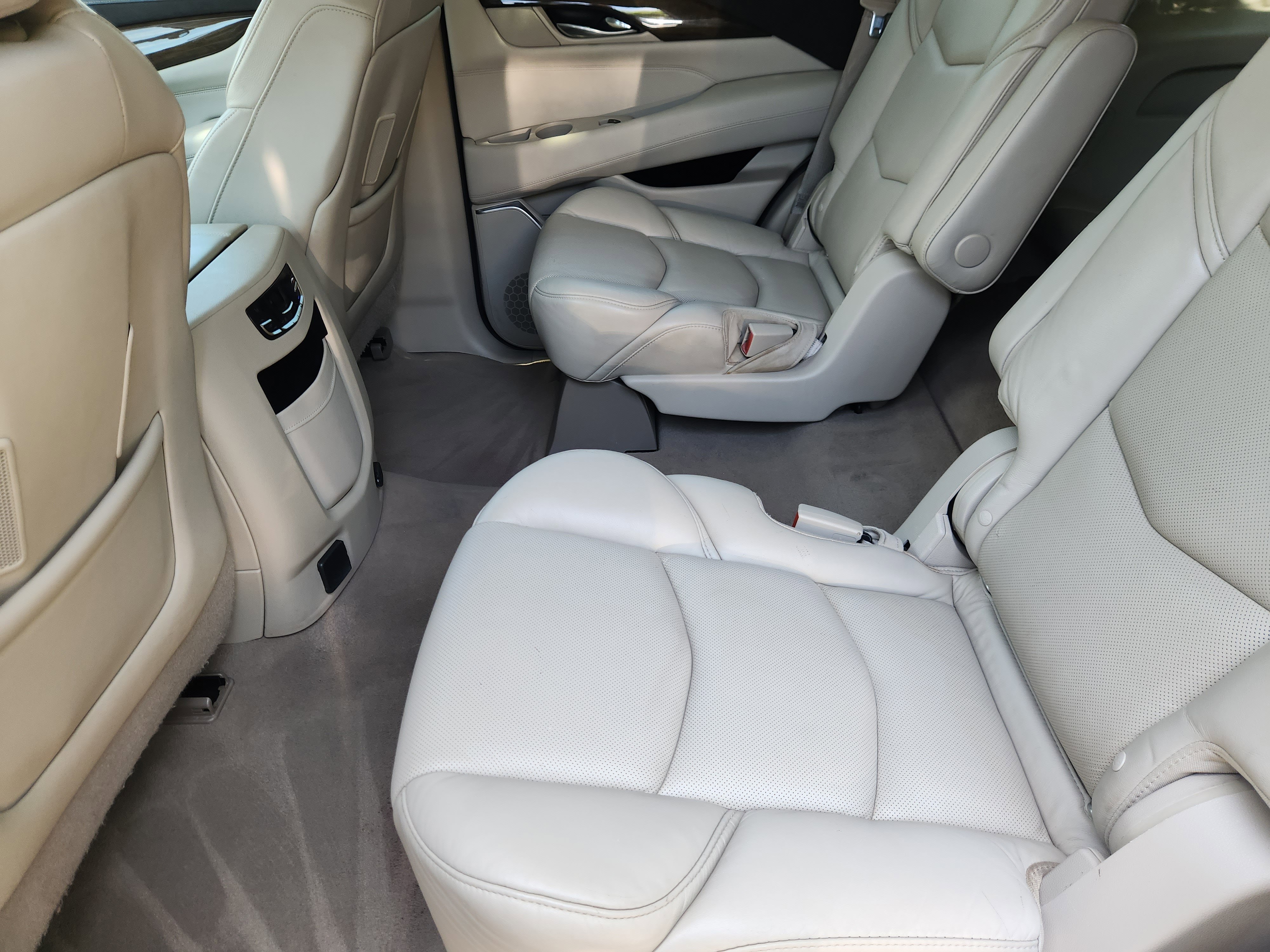 2020 Cadillac Escalade Base