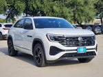 2026 Volkswagen Atlas Cross Sport 2.0T SEL R-Line Black