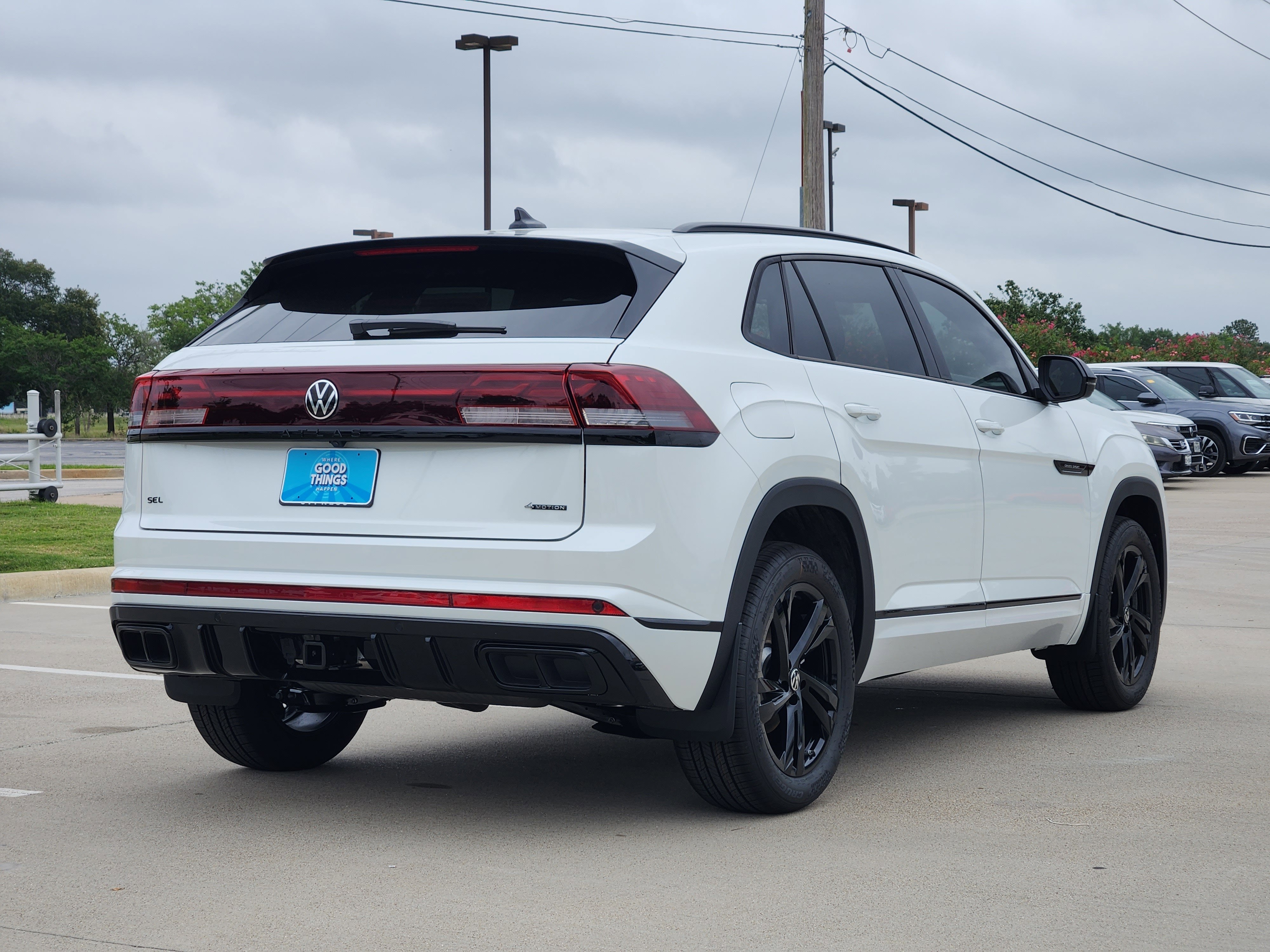 2026 Volkswagen Atlas Cross Sport 2.0T SEL R-Line Black