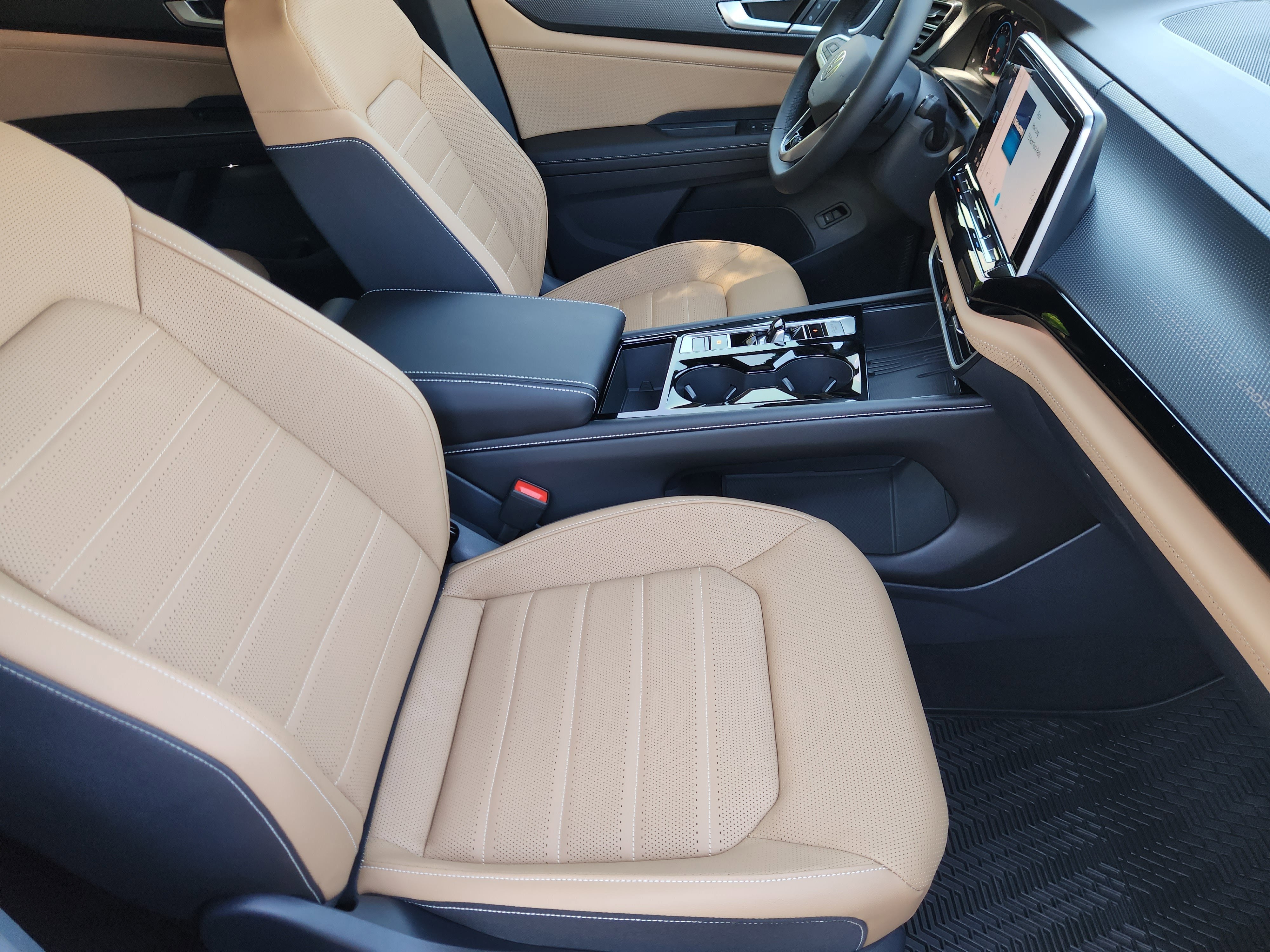 2026 Volkswagen Atlas Cross Sport 2.0T SEL R-Line Black