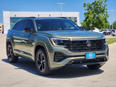 2026 Volkswagen Atlas Cross Sport 2.0T SEL R-Line Black