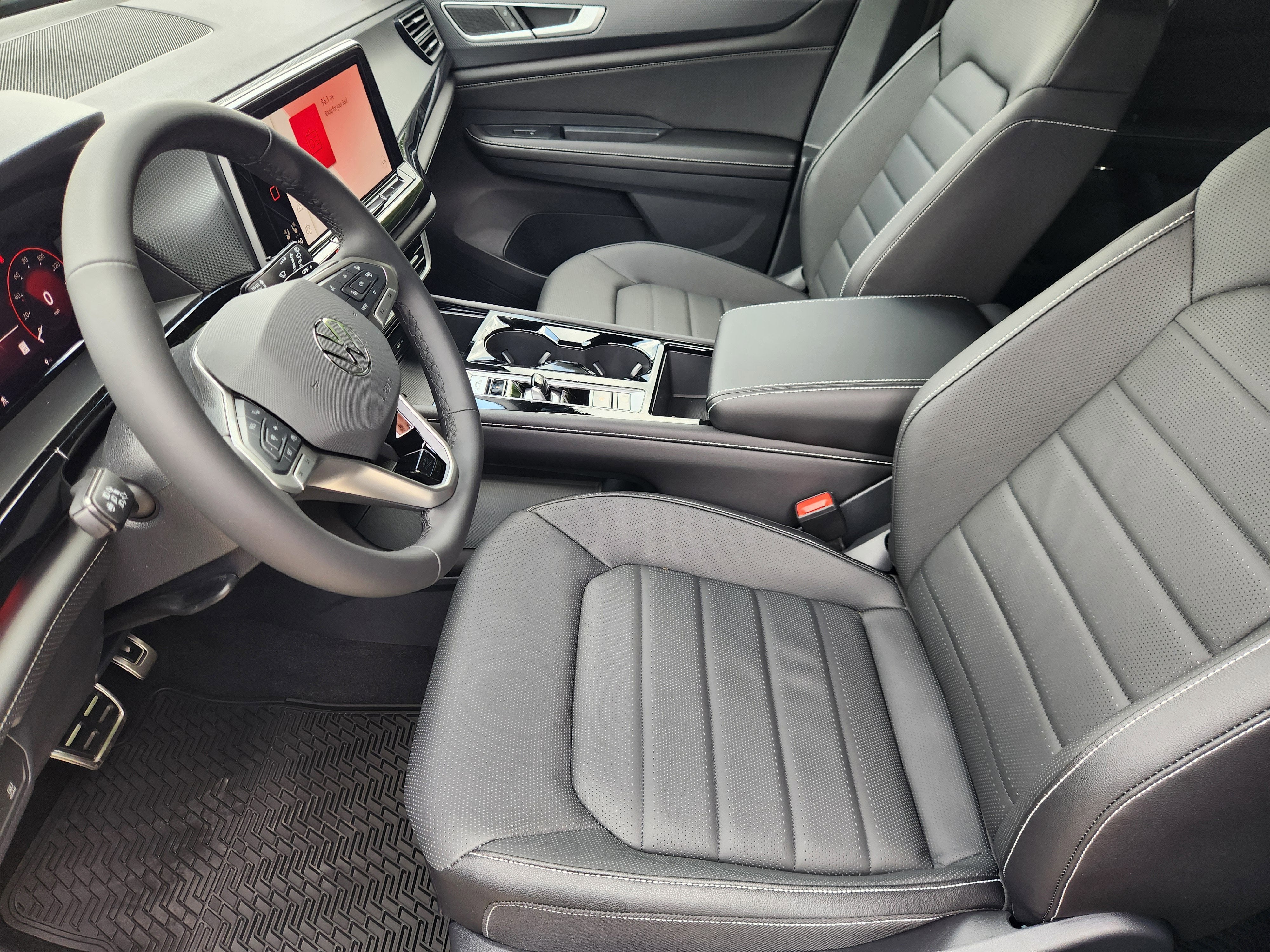 2026 Volkswagen Atlas Cross Sport 2.0T SEL R-Line Black