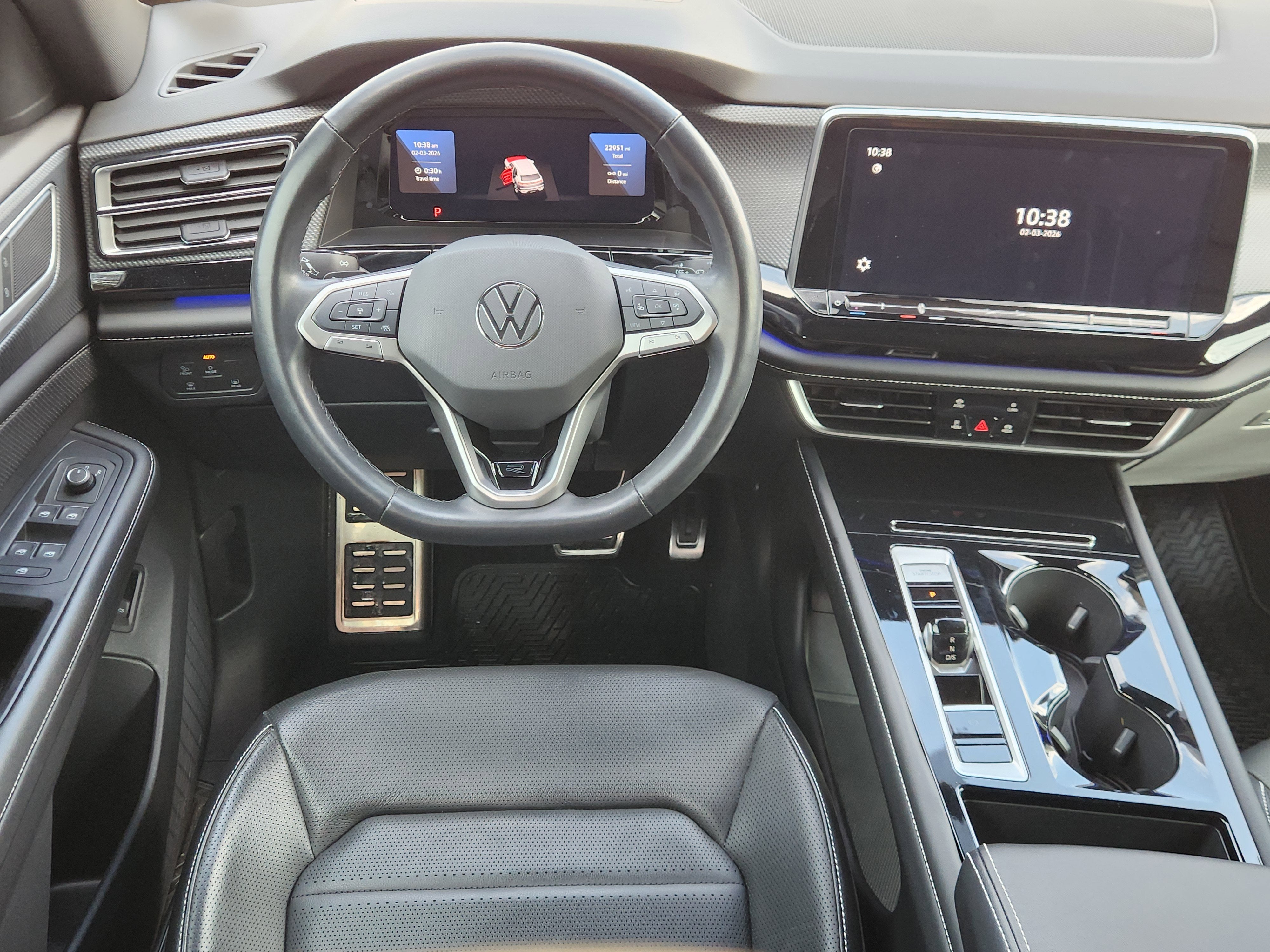 2024 Volkswagen Atlas Cross Sport 2.0T SEL R-Line