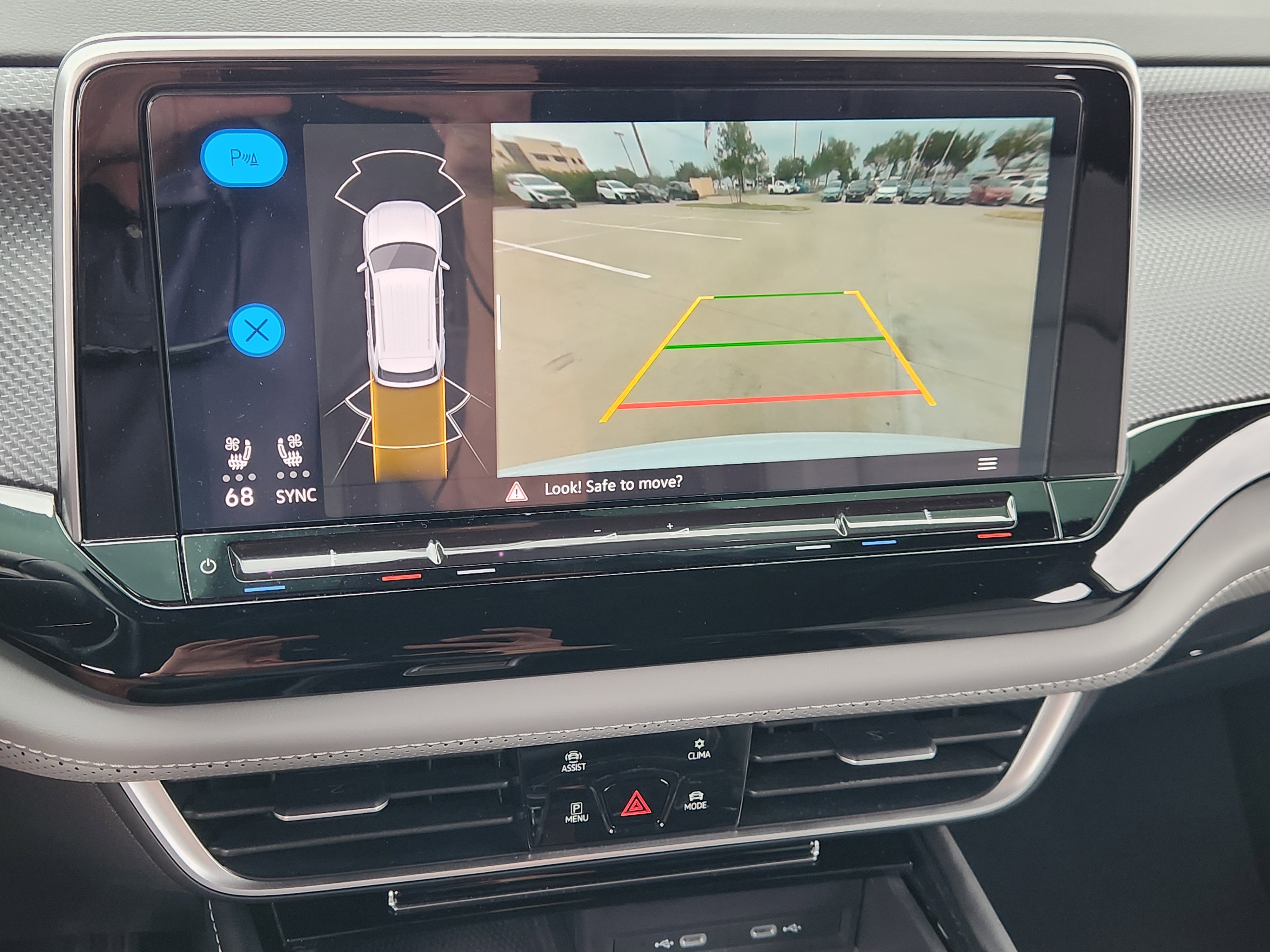 2024 Volkswagen Atlas Cross Sport 2.0T SEL R-Line