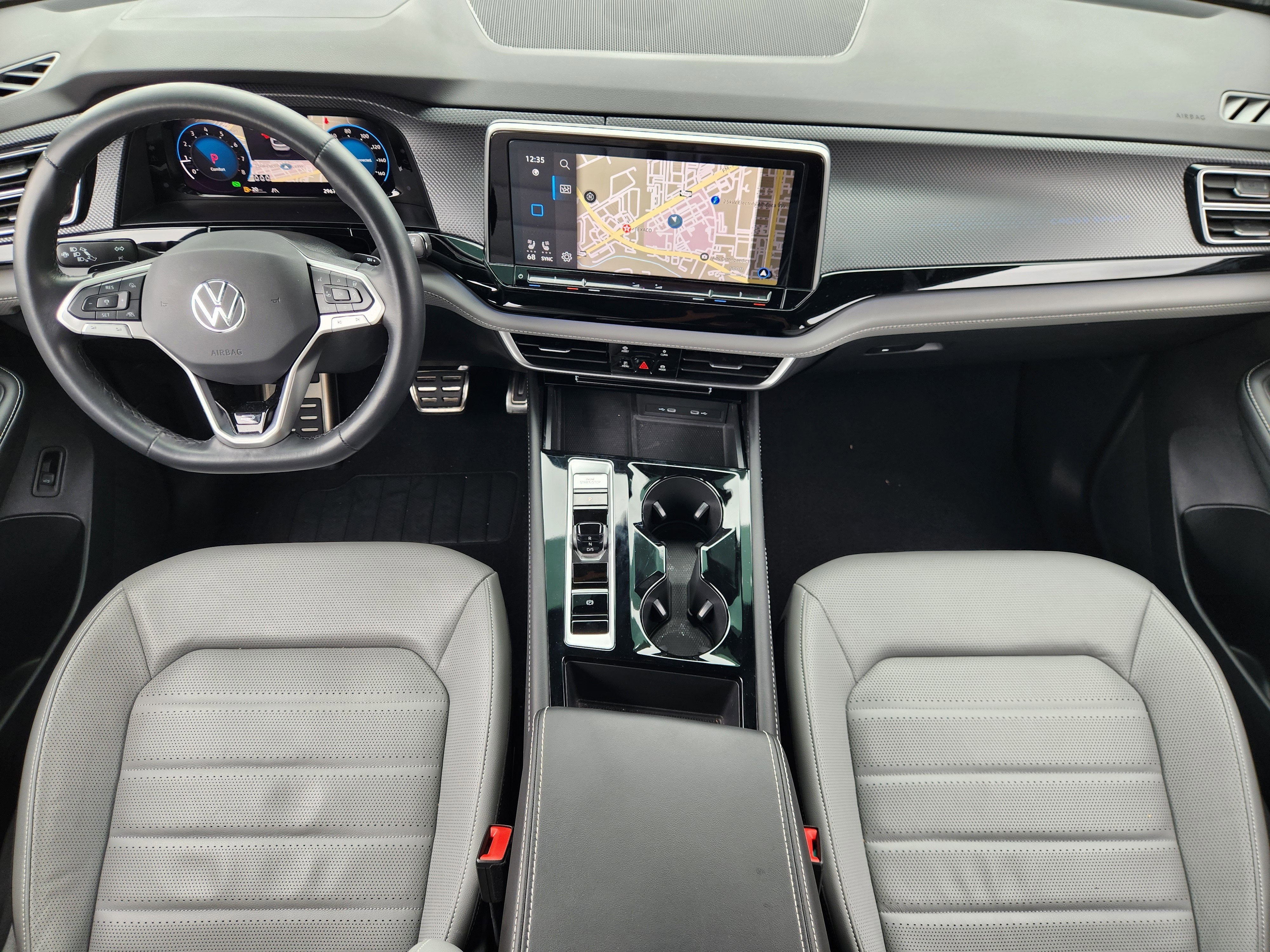 2024 Volkswagen Atlas Cross Sport 2.0T SEL R-Line