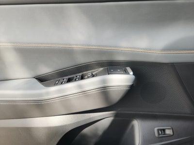 2027 Volkswagen Atlas SE