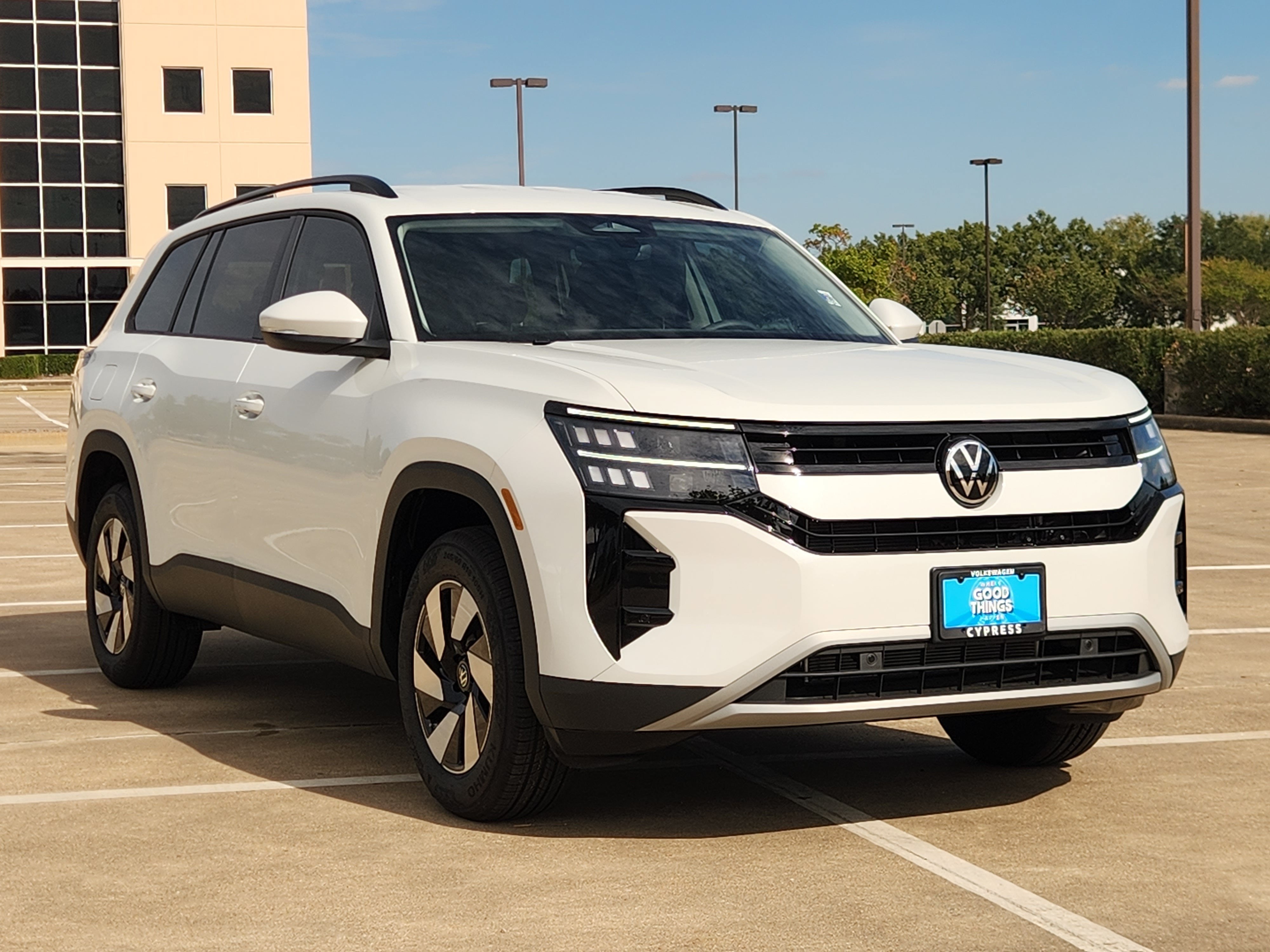 2027 Volkswagen Atlas SE