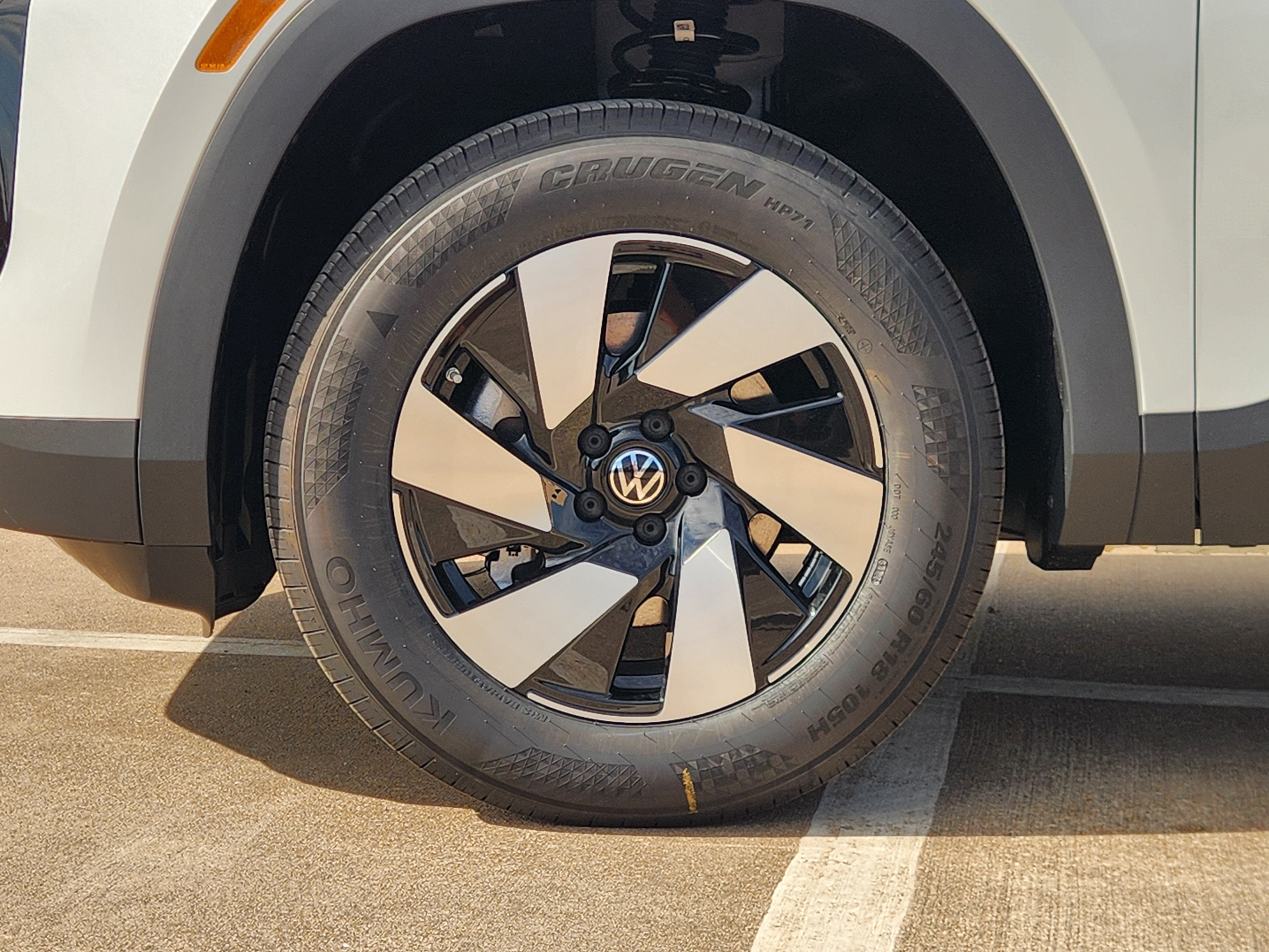 2027 Volkswagen Atlas SE
