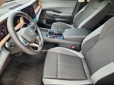2027 Volkswagen Atlas SE