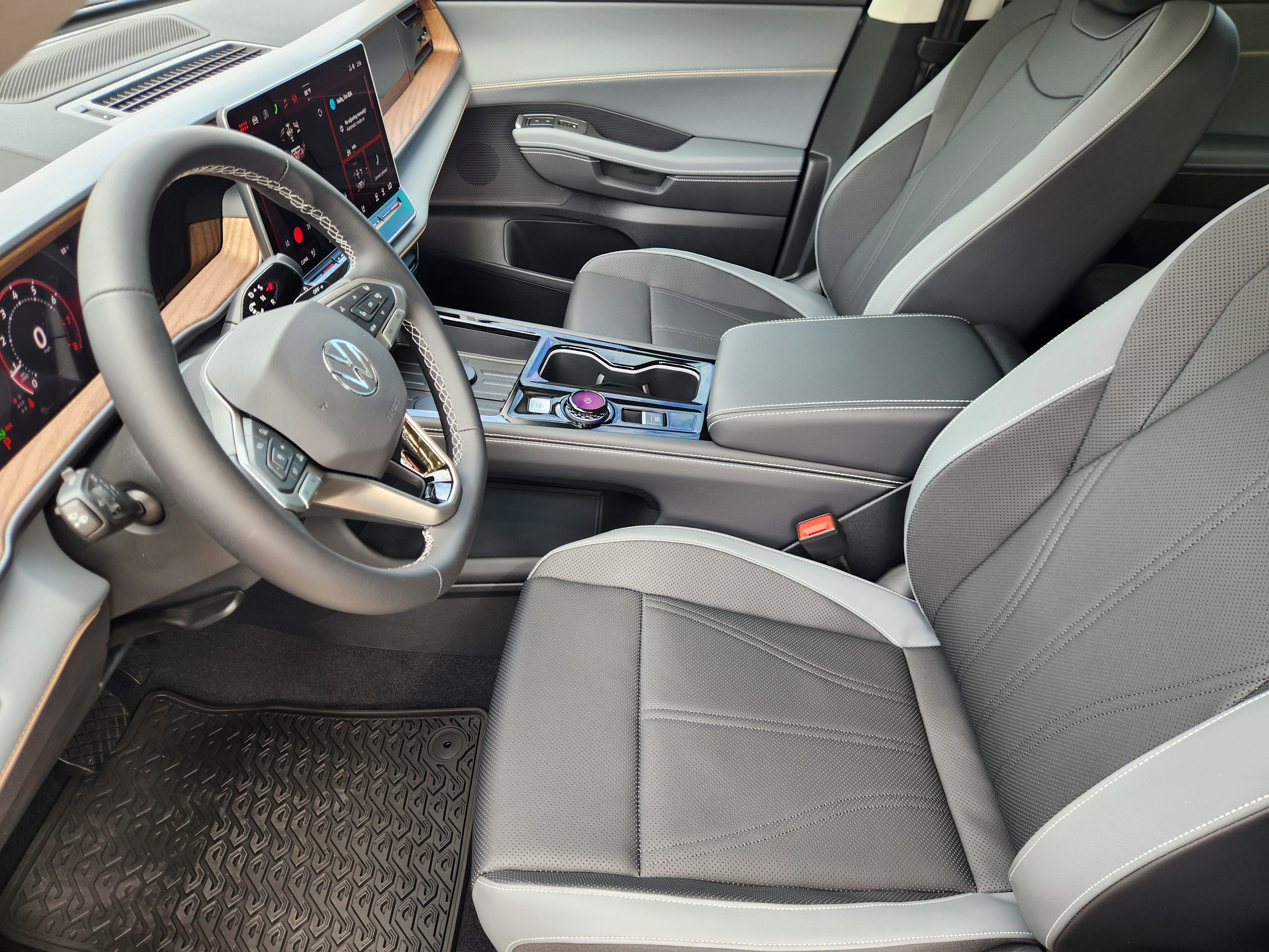 2027 Volkswagen Atlas SE