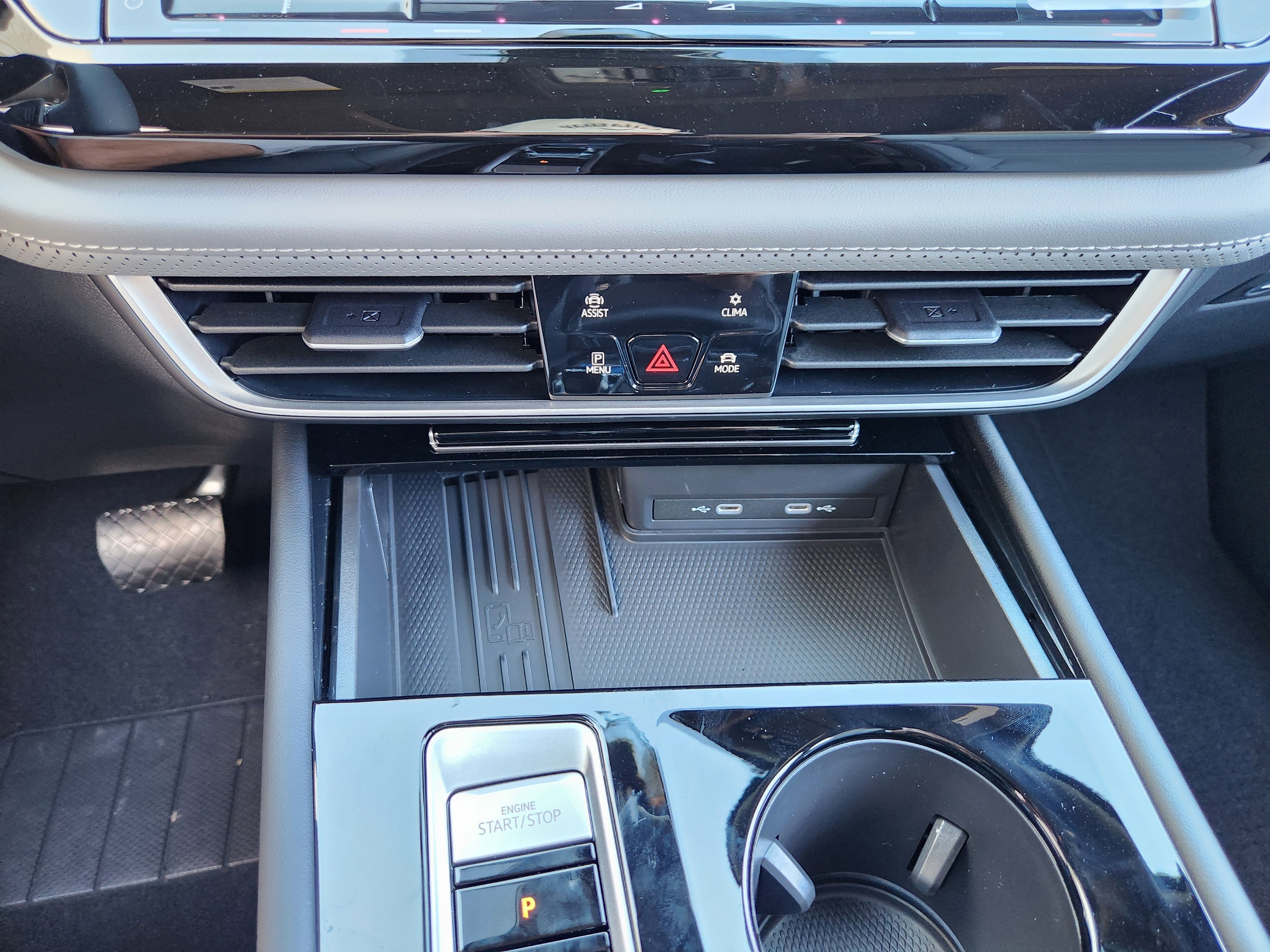 2026 Volkswagen Atlas Cross Sport 2.0T SEL