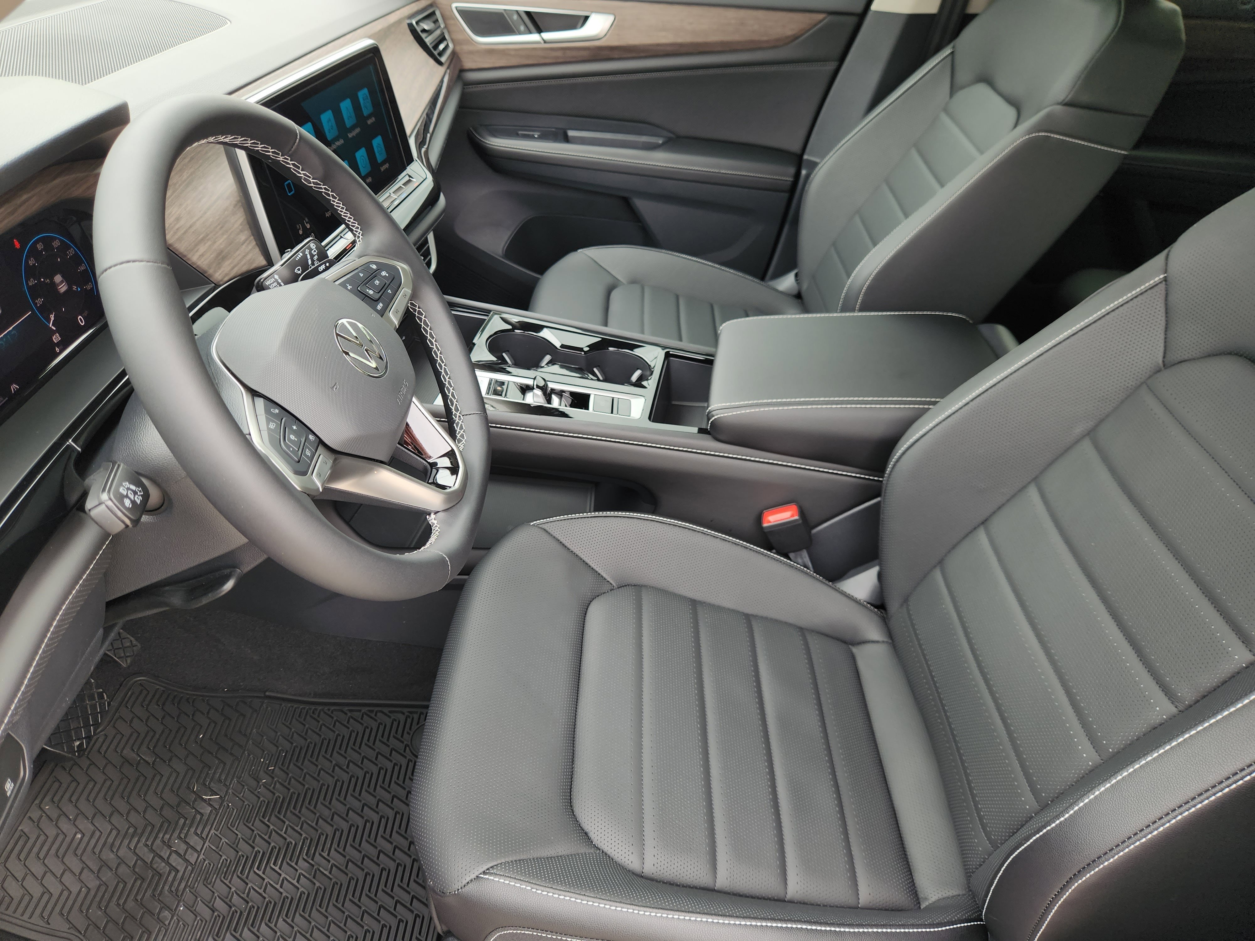 2026 Volkswagen Atlas 2.0T SEL
