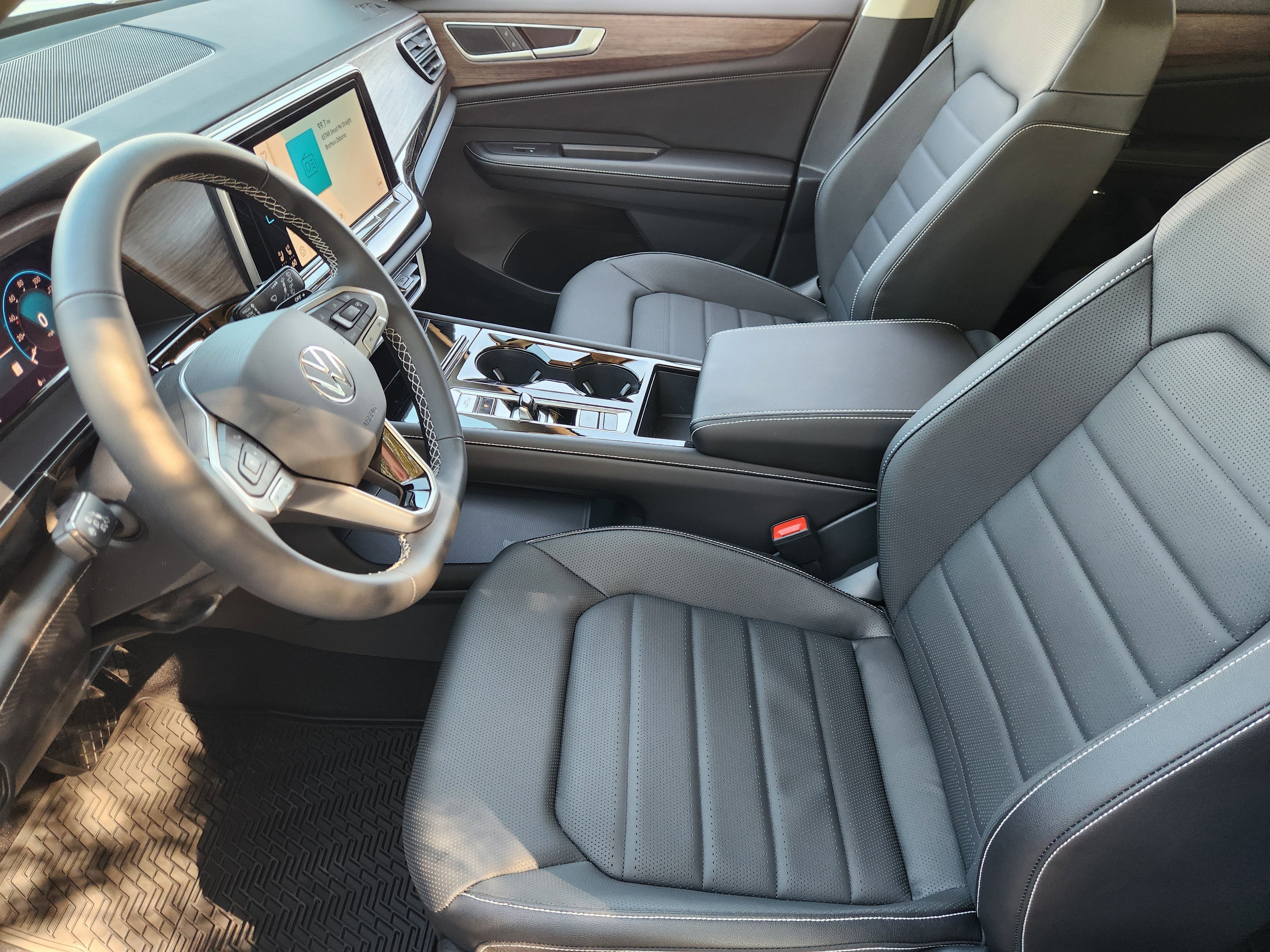 2026 Volkswagen Atlas 2.0T SEL