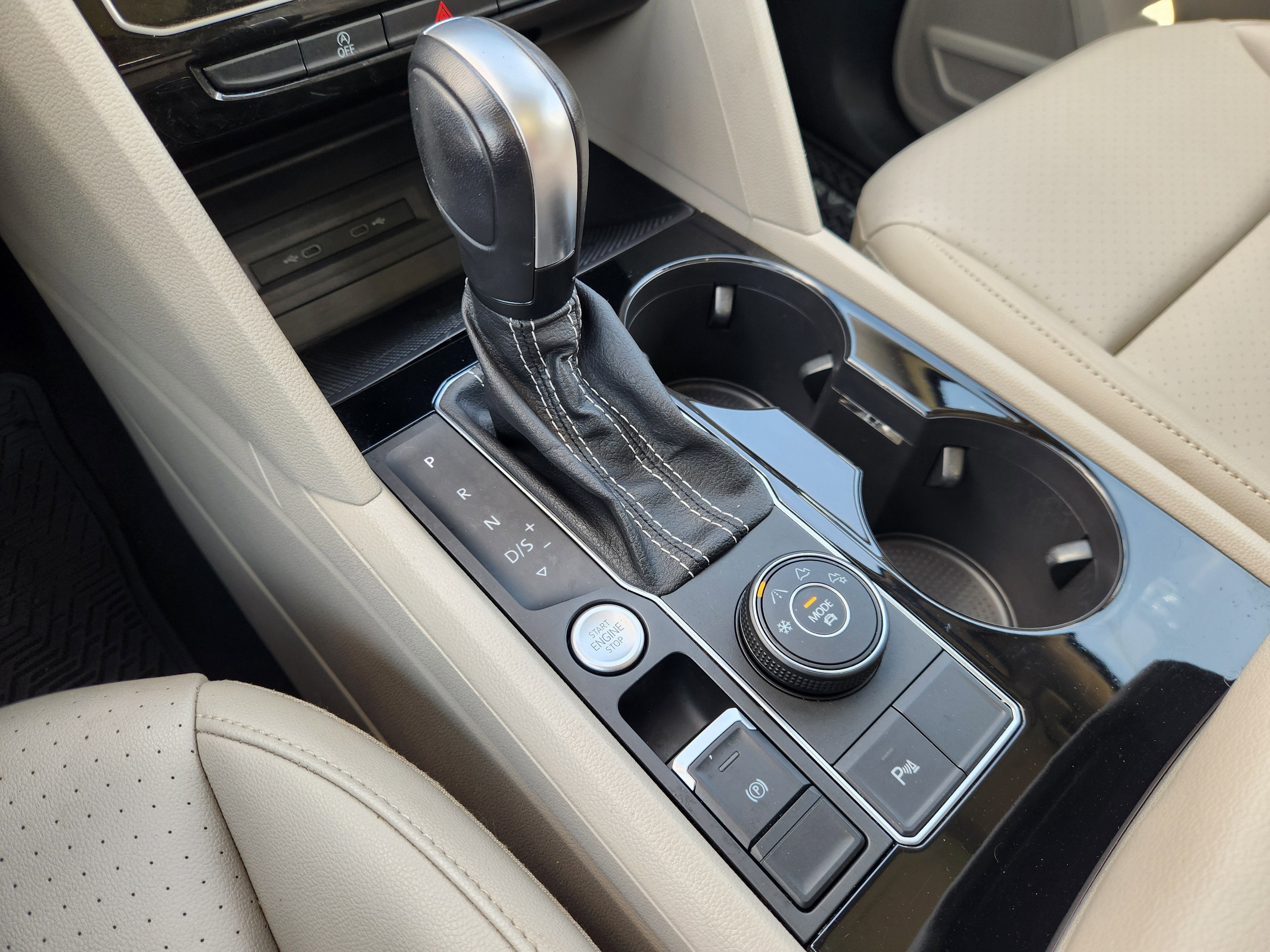 2023 Volkswagen Atlas 3.6L V6 SEL