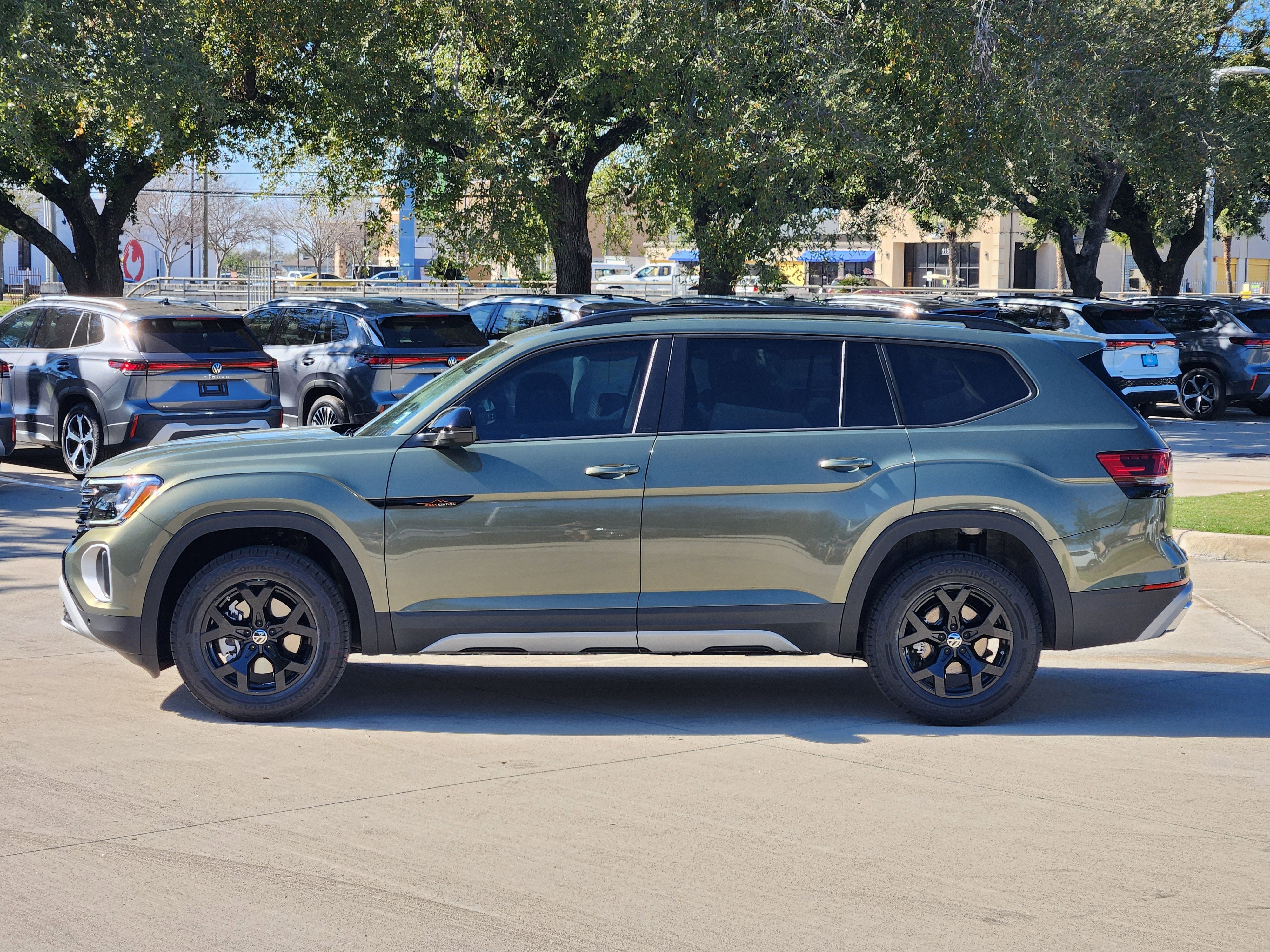 2026 Volkswagen Atlas 2.0T Peak Edition