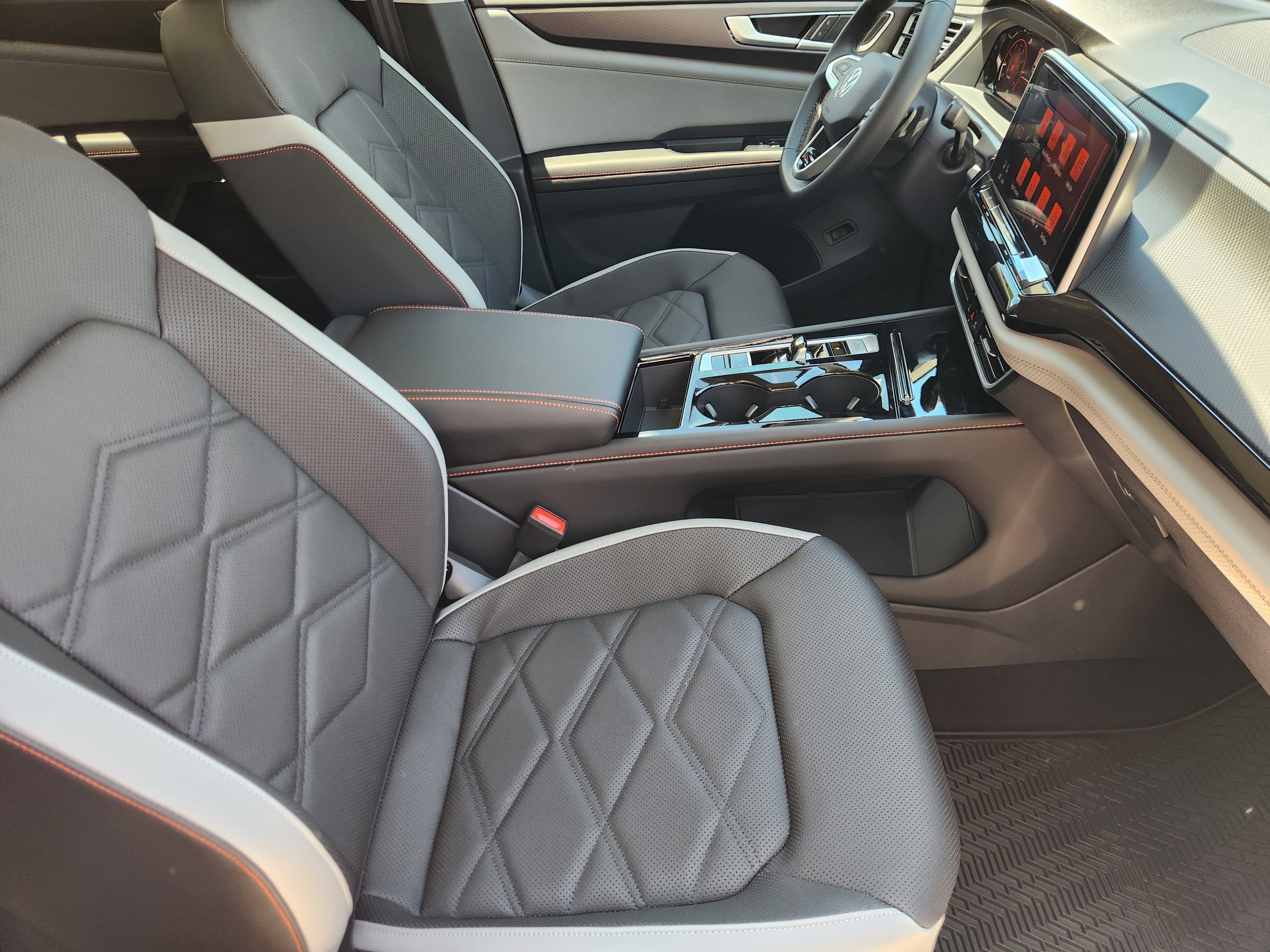 2026 Volkswagen Atlas 2.0T Peak Edition