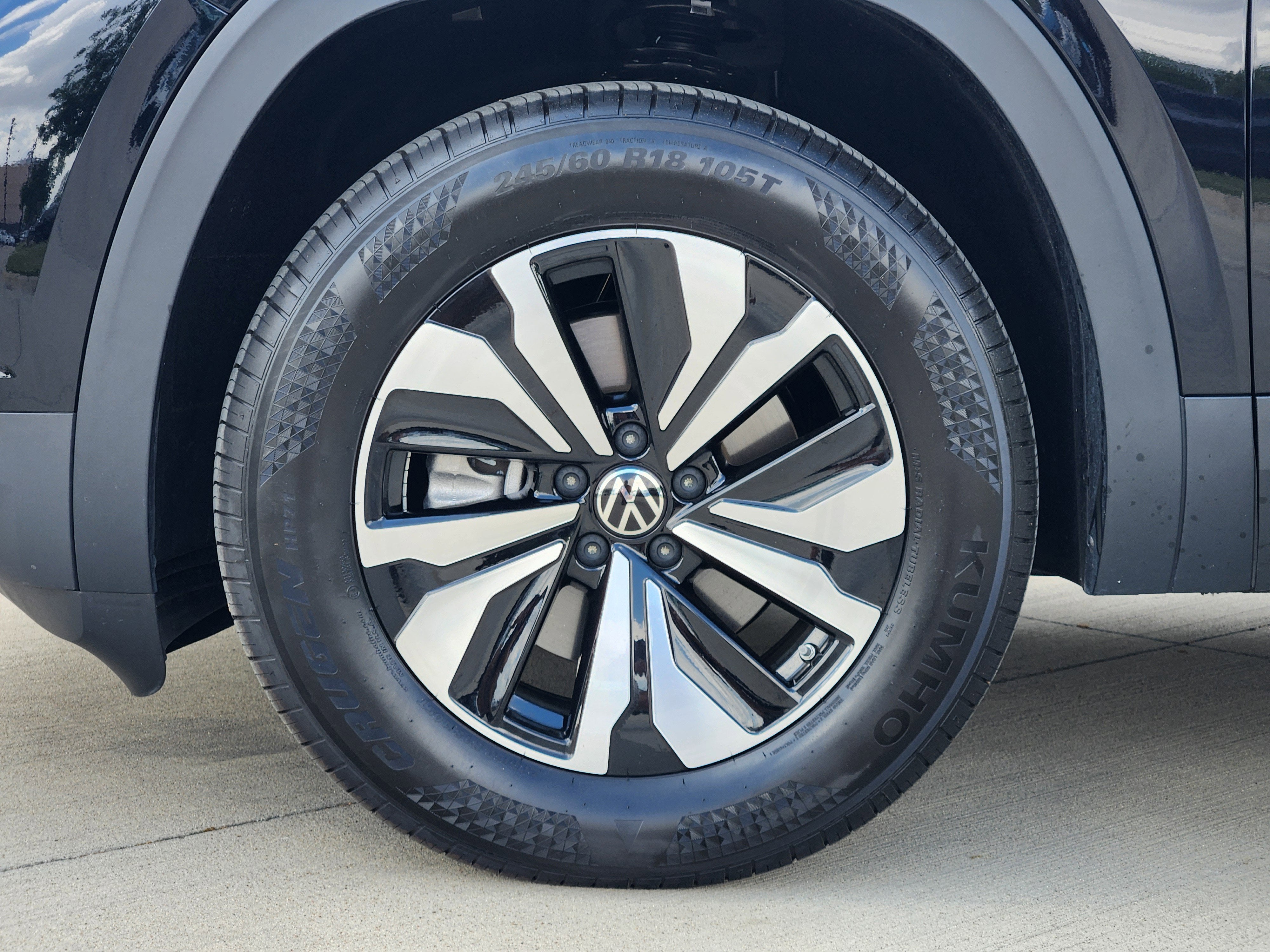 2026 Volkswagen Atlas Cross Sport 2.0T SE