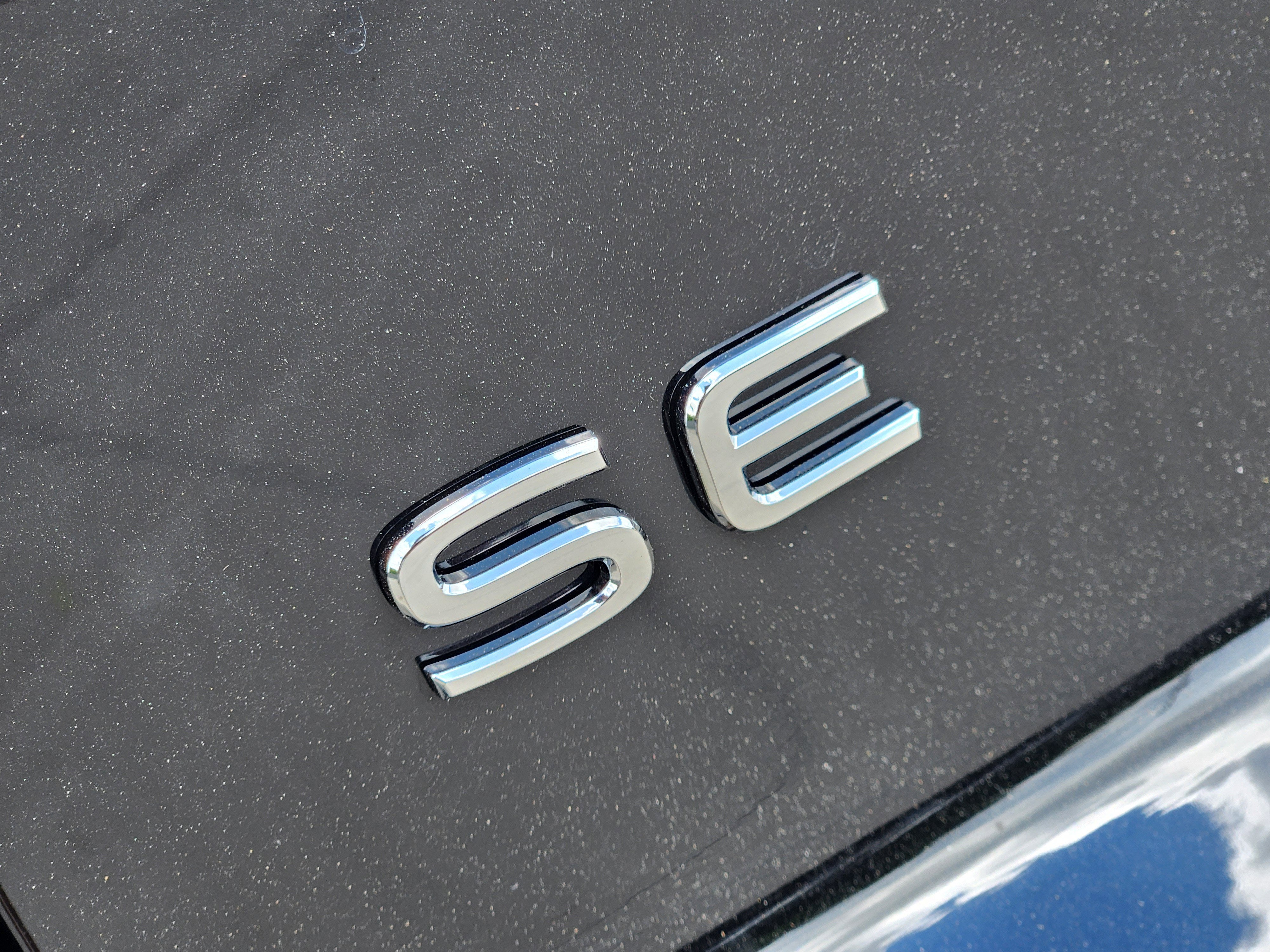 2026 Volkswagen Atlas Cross Sport 2.0T SE