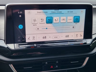 2026 Volkswagen Atlas Cross Sport 2.0T SE