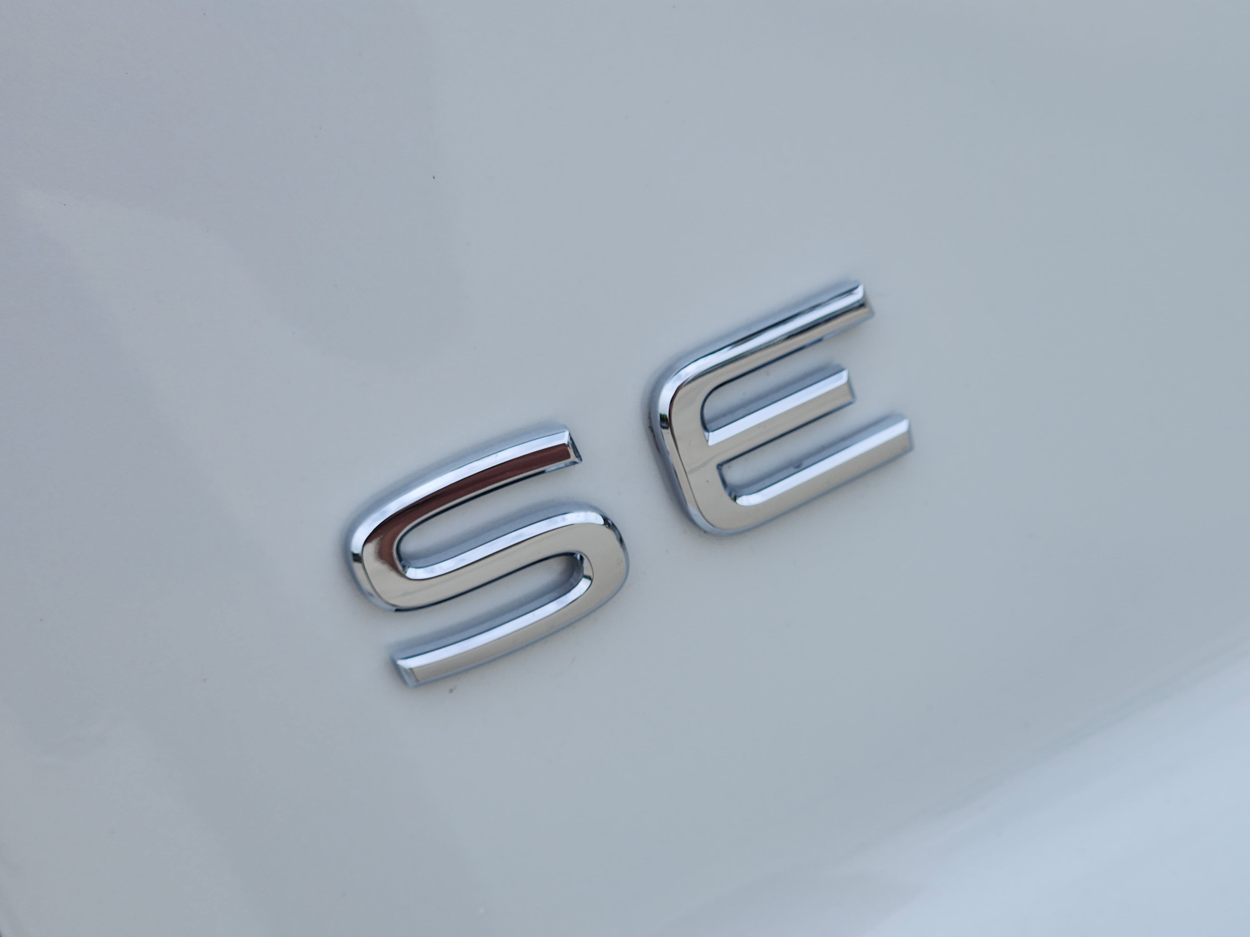 2026 Volkswagen Atlas Cross Sport 2.0T SE