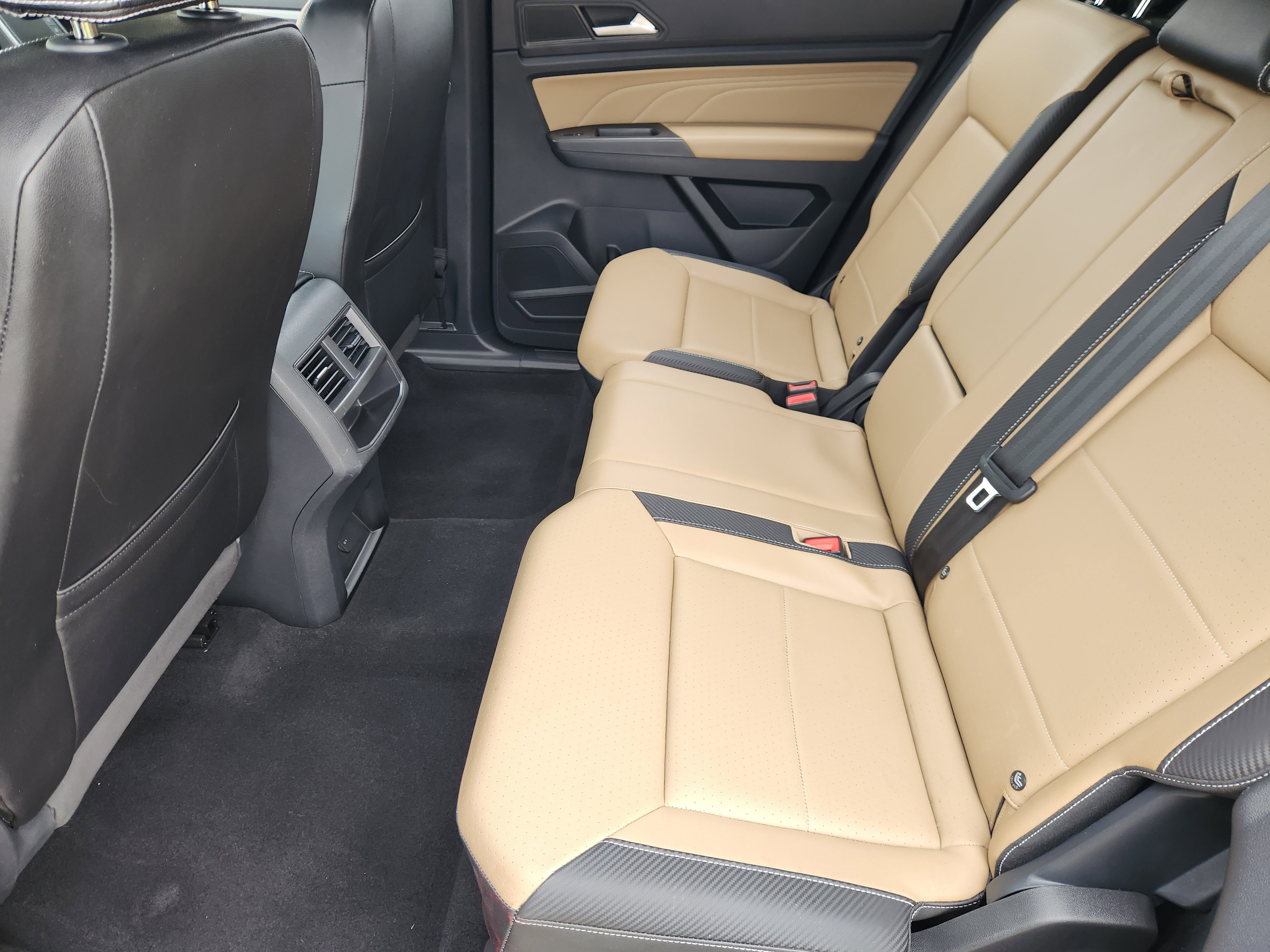 2023 Volkswagen Atlas Cross Sport 2.0T SE