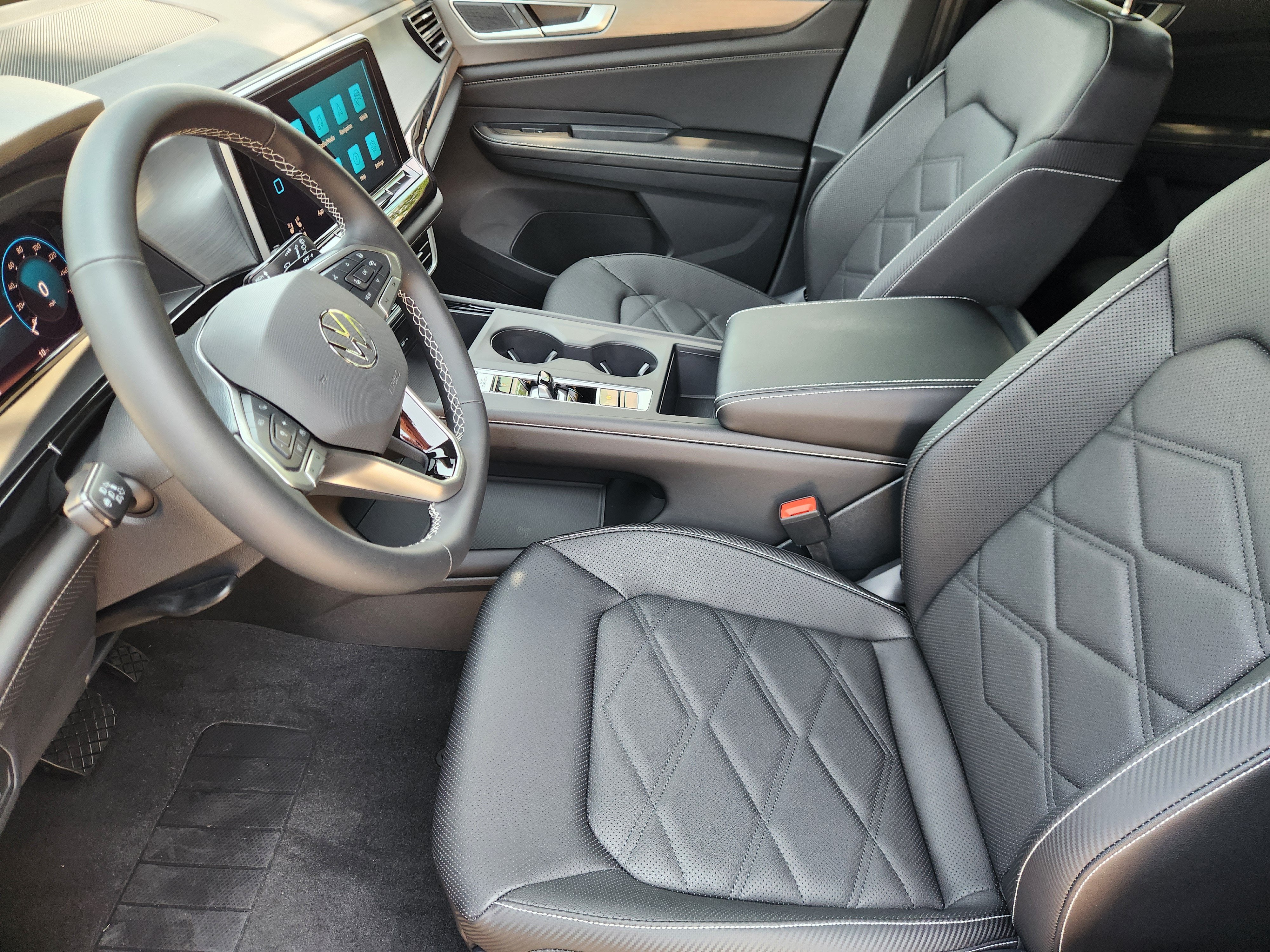 2026 Volkswagen Atlas Cross Sport 2.0T SE