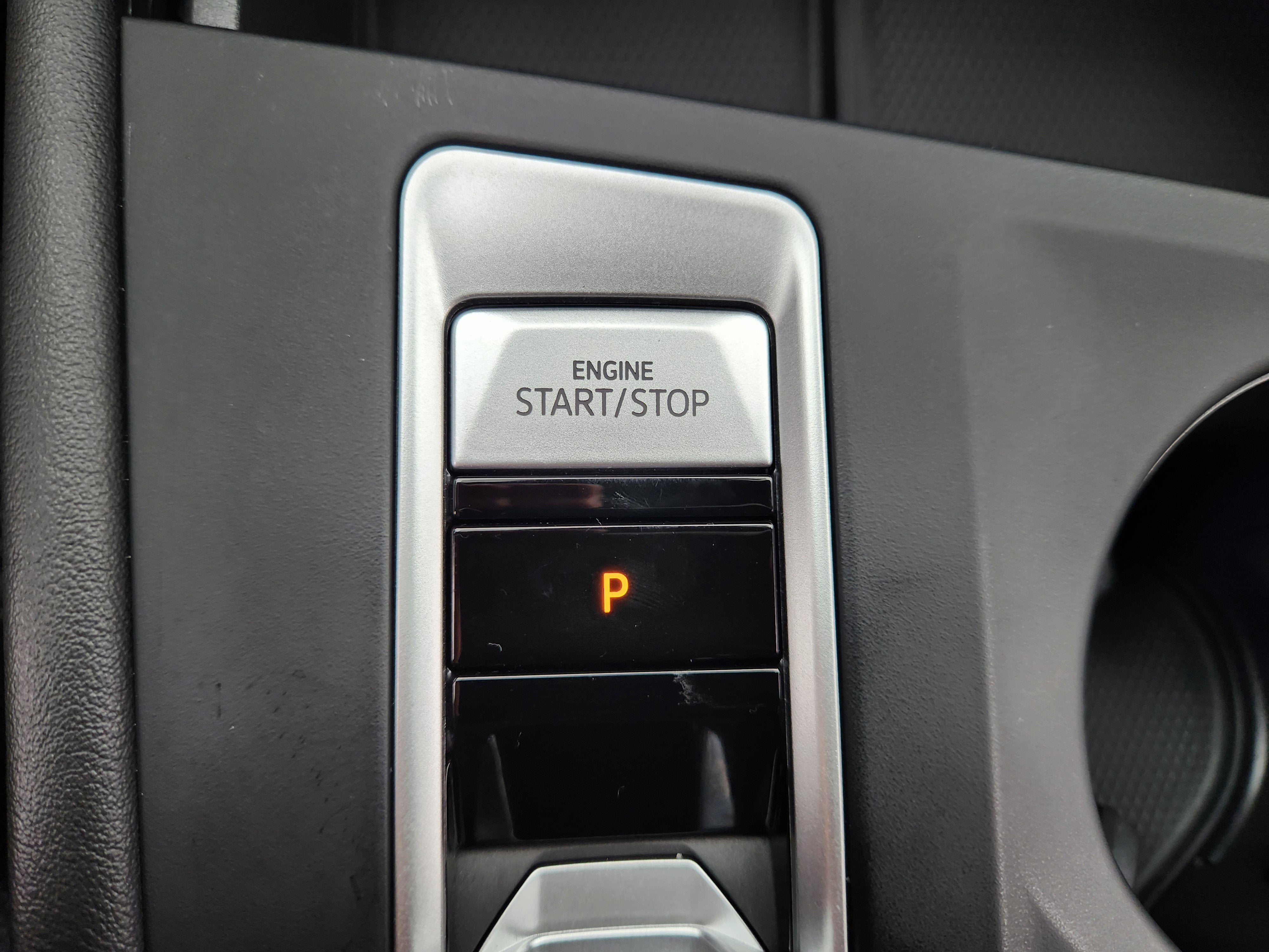 2024 Volkswagen Atlas Cross Sport 2.0T SE