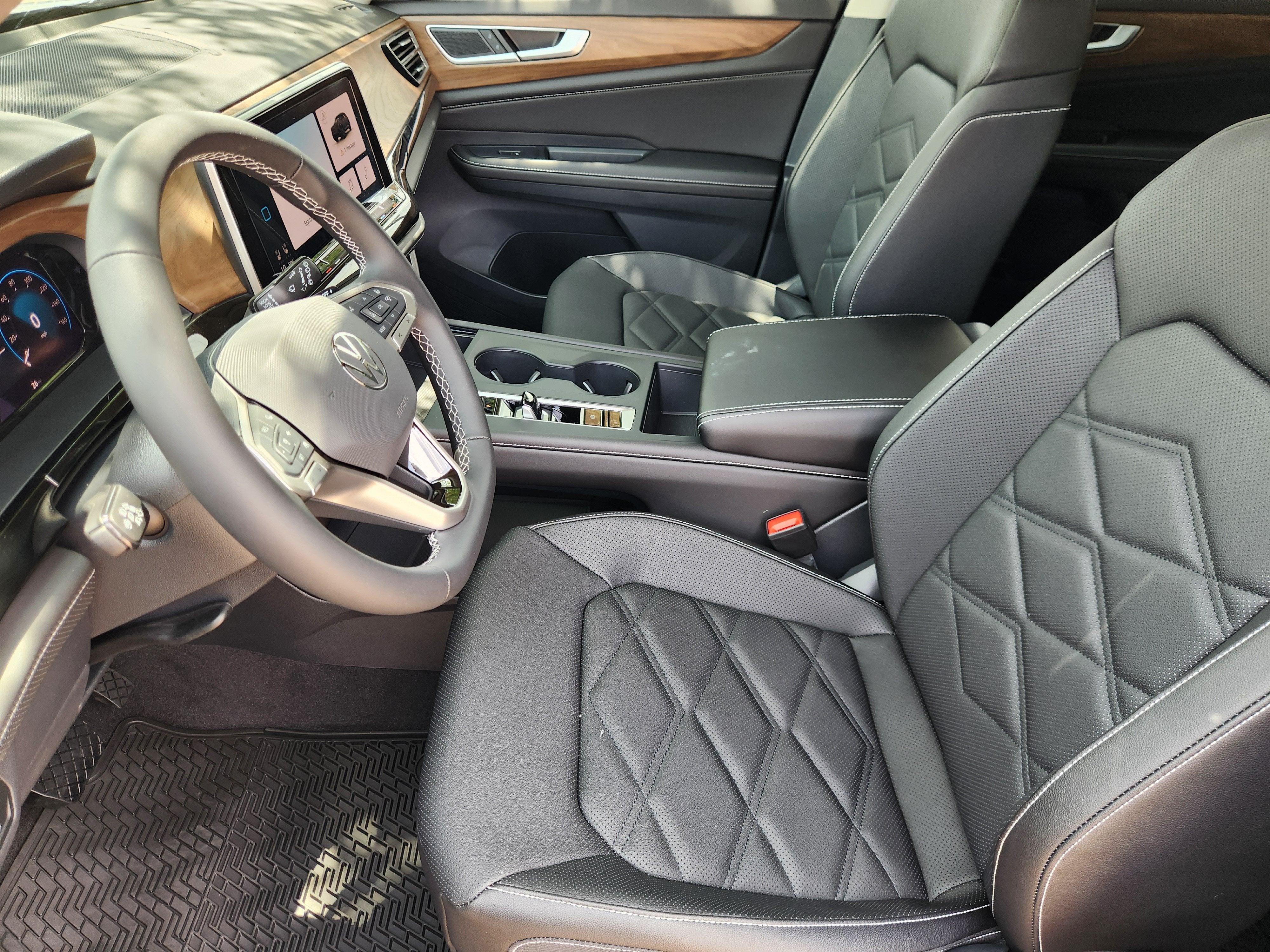 2026 Volkswagen Atlas 2.0T SE