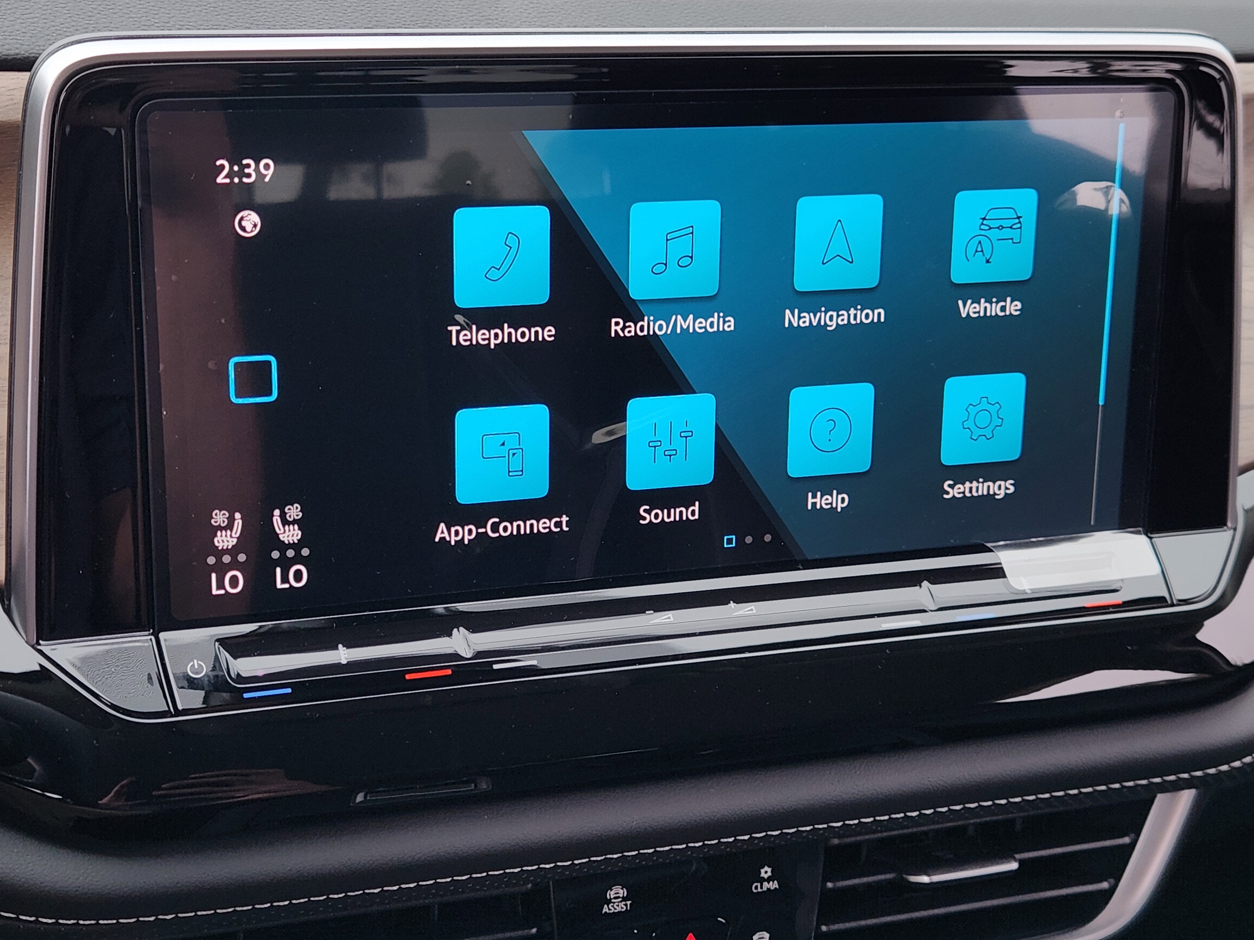 2026 Volkswagen Atlas 2.0T SE