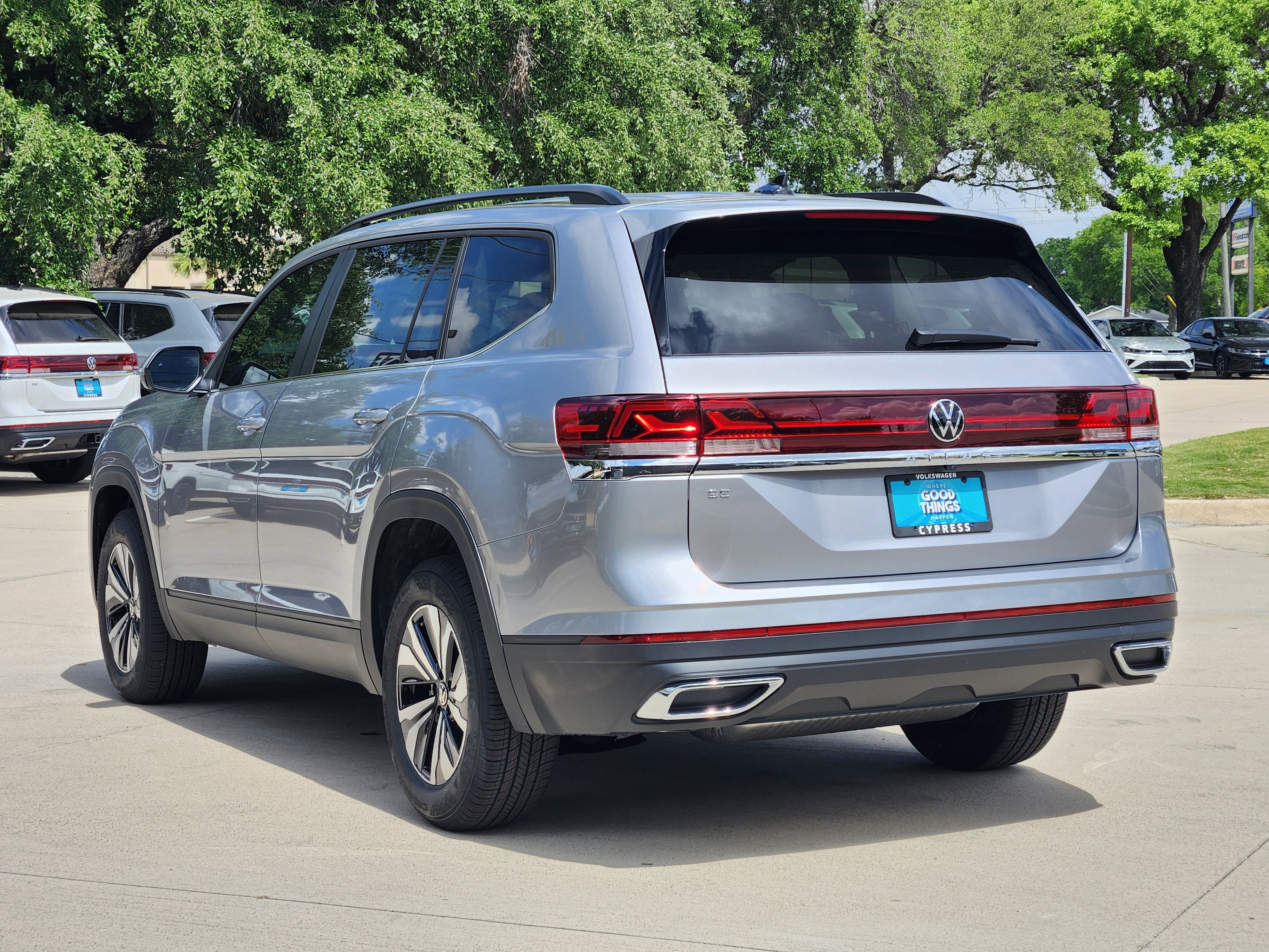 2026 Volkswagen Atlas 2.0T SE