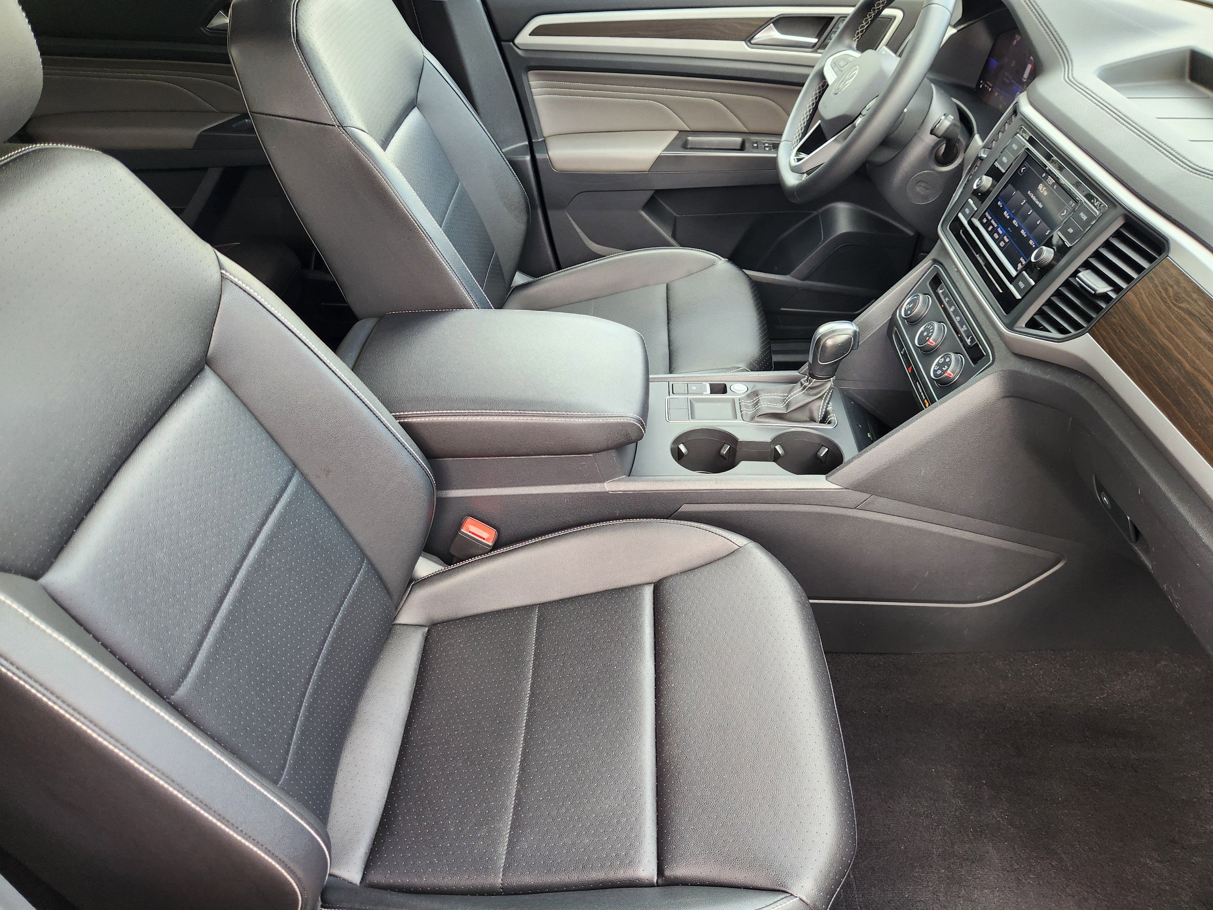 2023 Volkswagen Atlas 2.0T SE