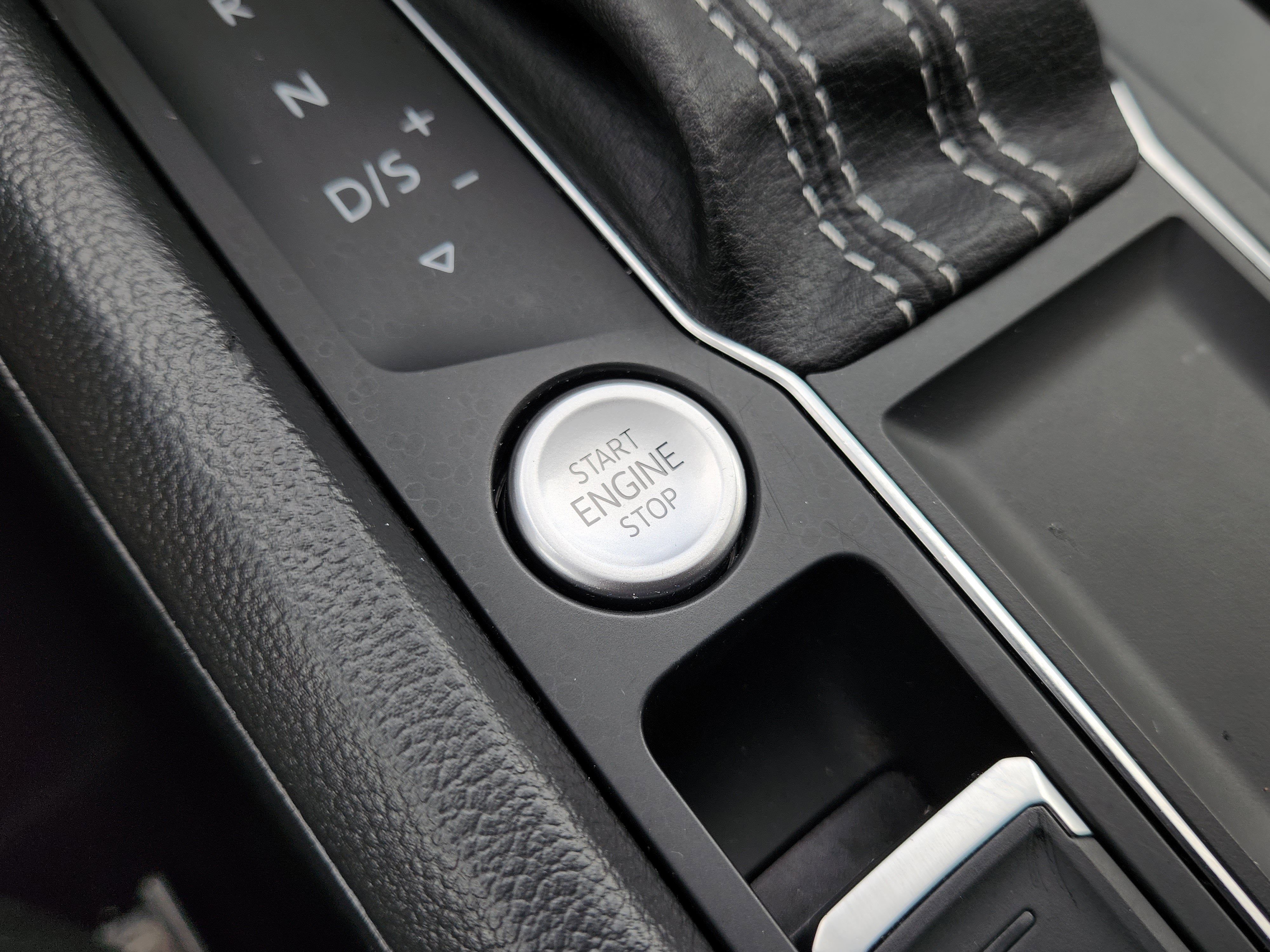 2023 Volkswagen Atlas 2.0T SE