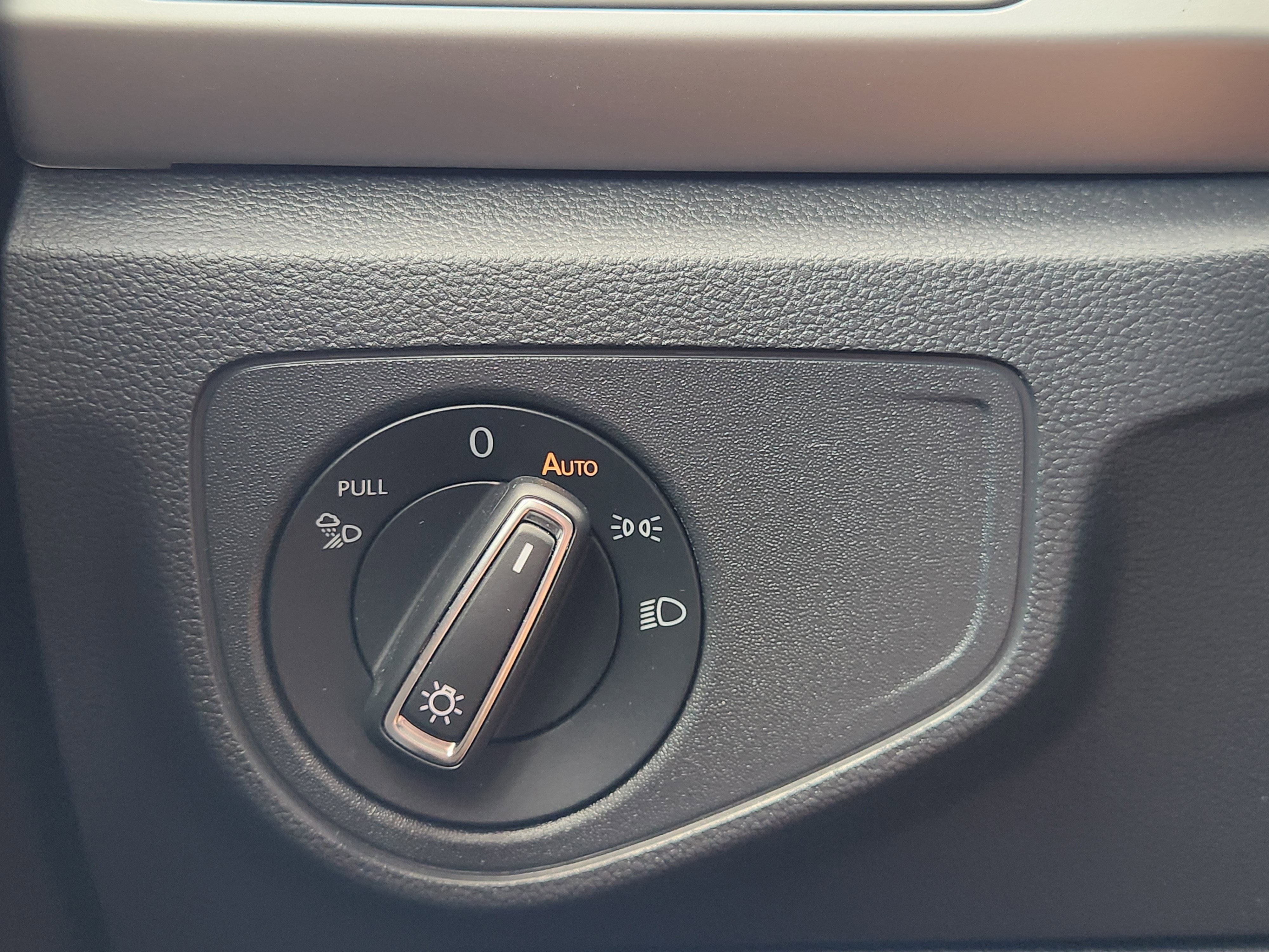 2023 Volkswagen Atlas 2.0T SE