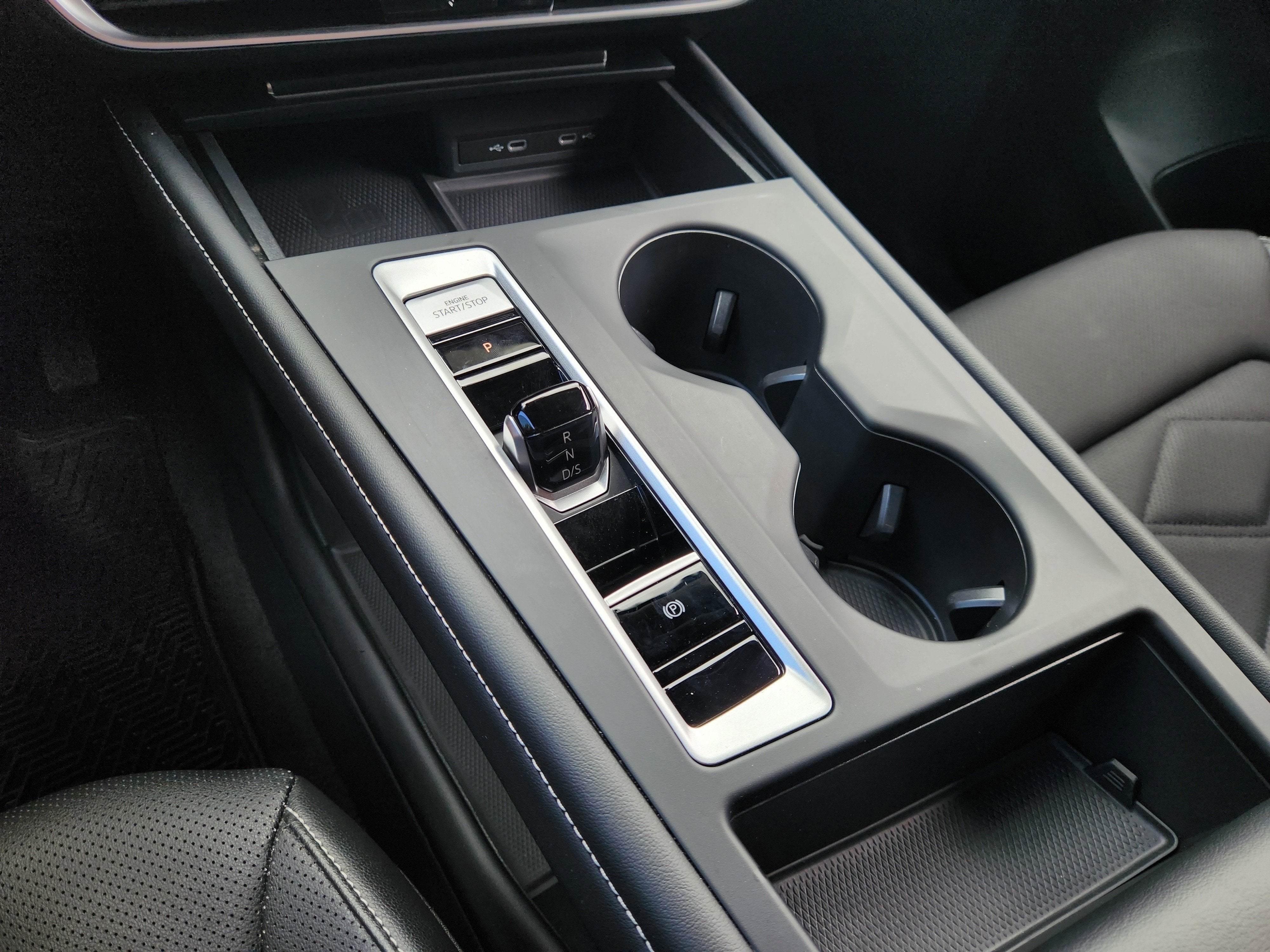 2024 Volkswagen Atlas 2.0T SE