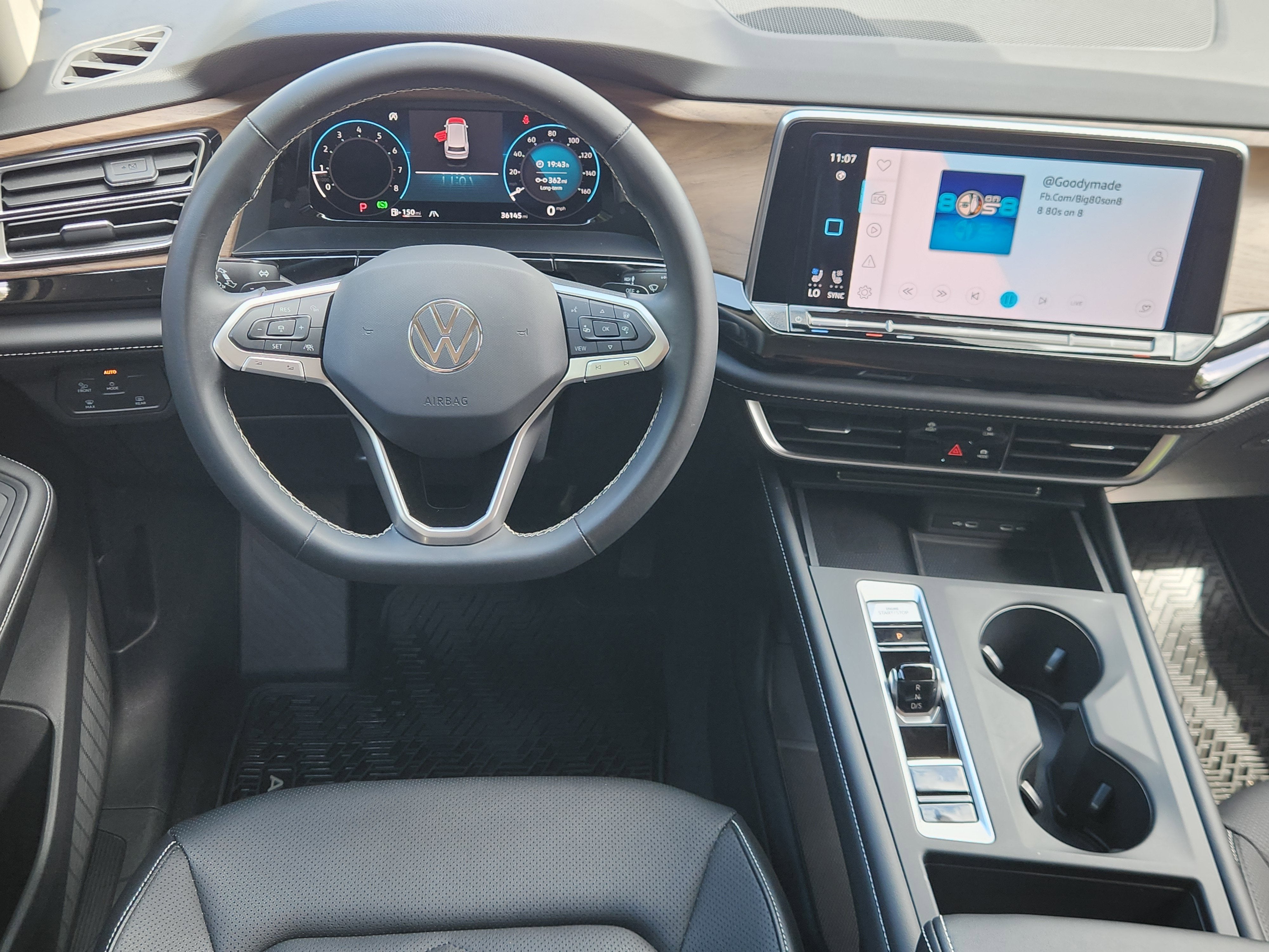 2024 Volkswagen Atlas 2.0T SE