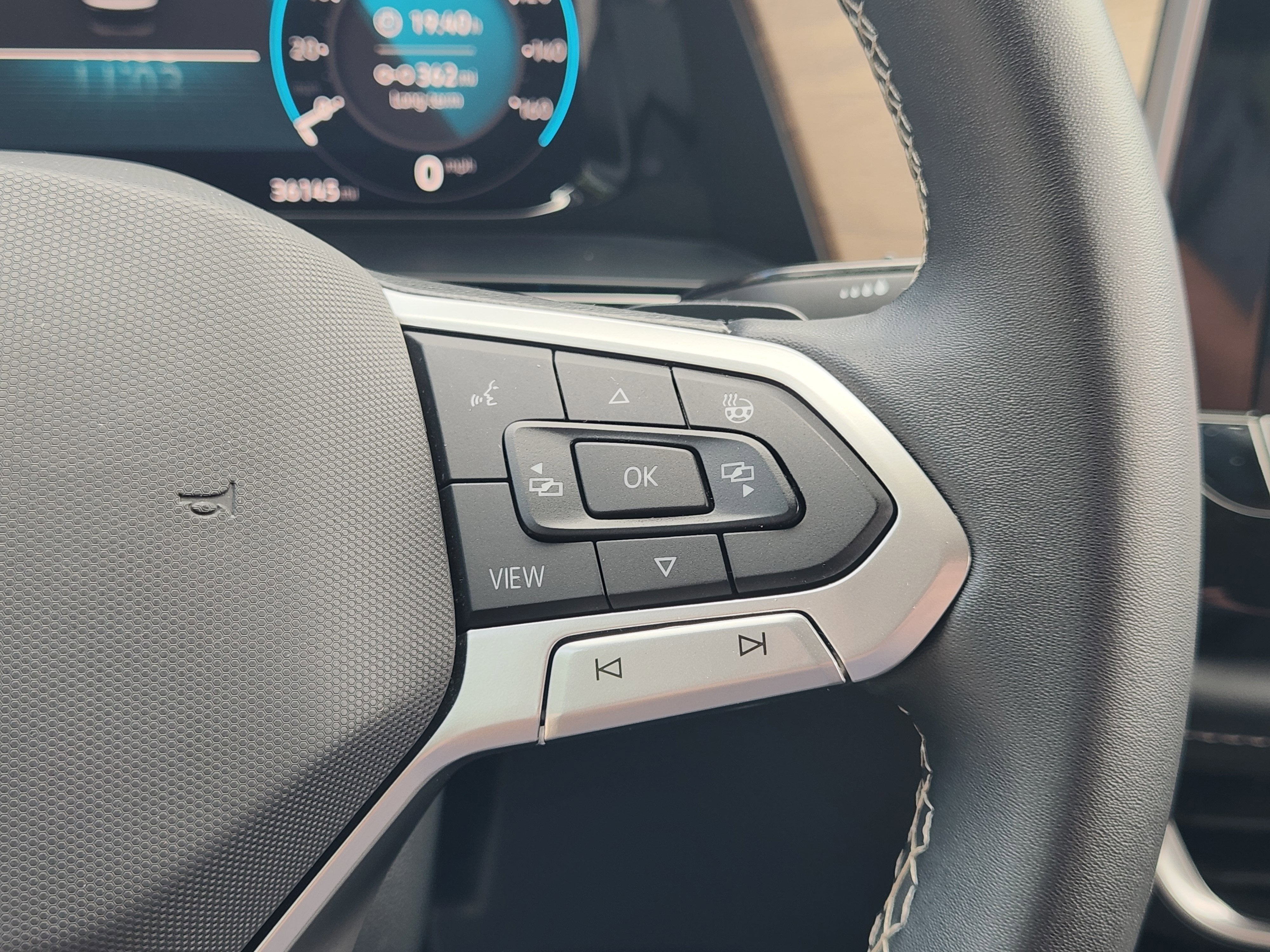 2024 Volkswagen Atlas 2.0T SE