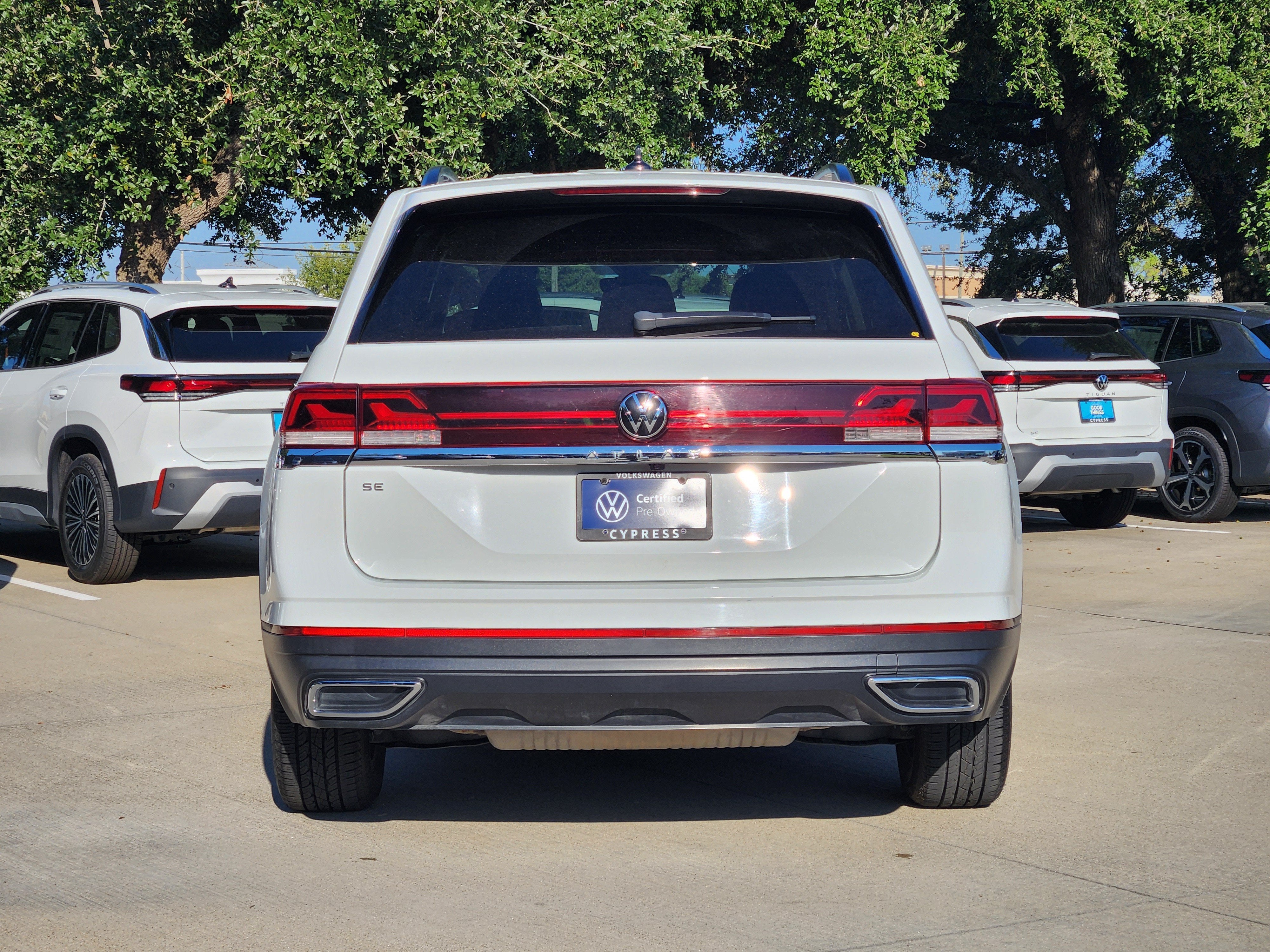 2024 Volkswagen Atlas 2.0T SE