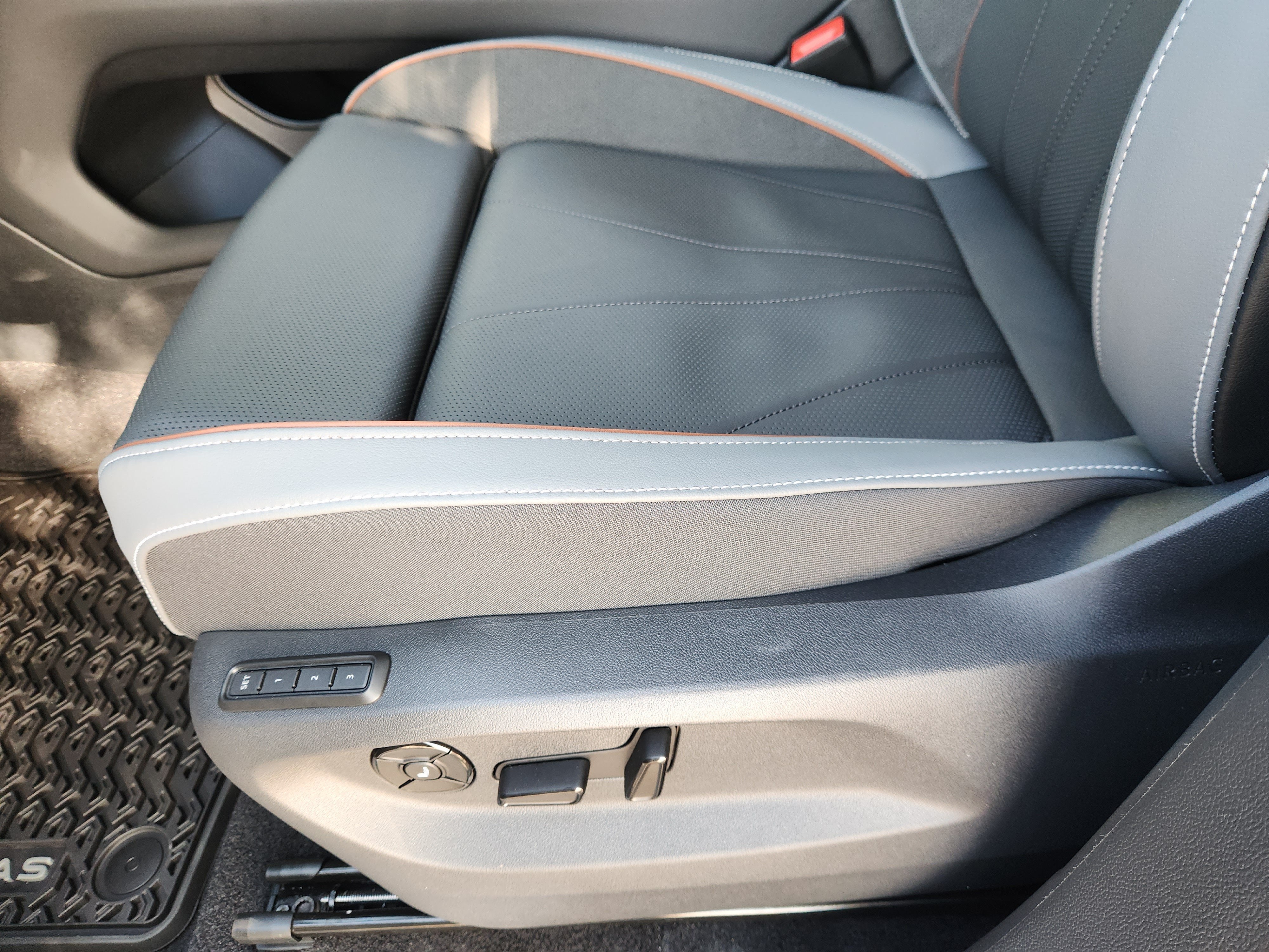 2027 Volkswagen Atlas SEL Premium R-Line